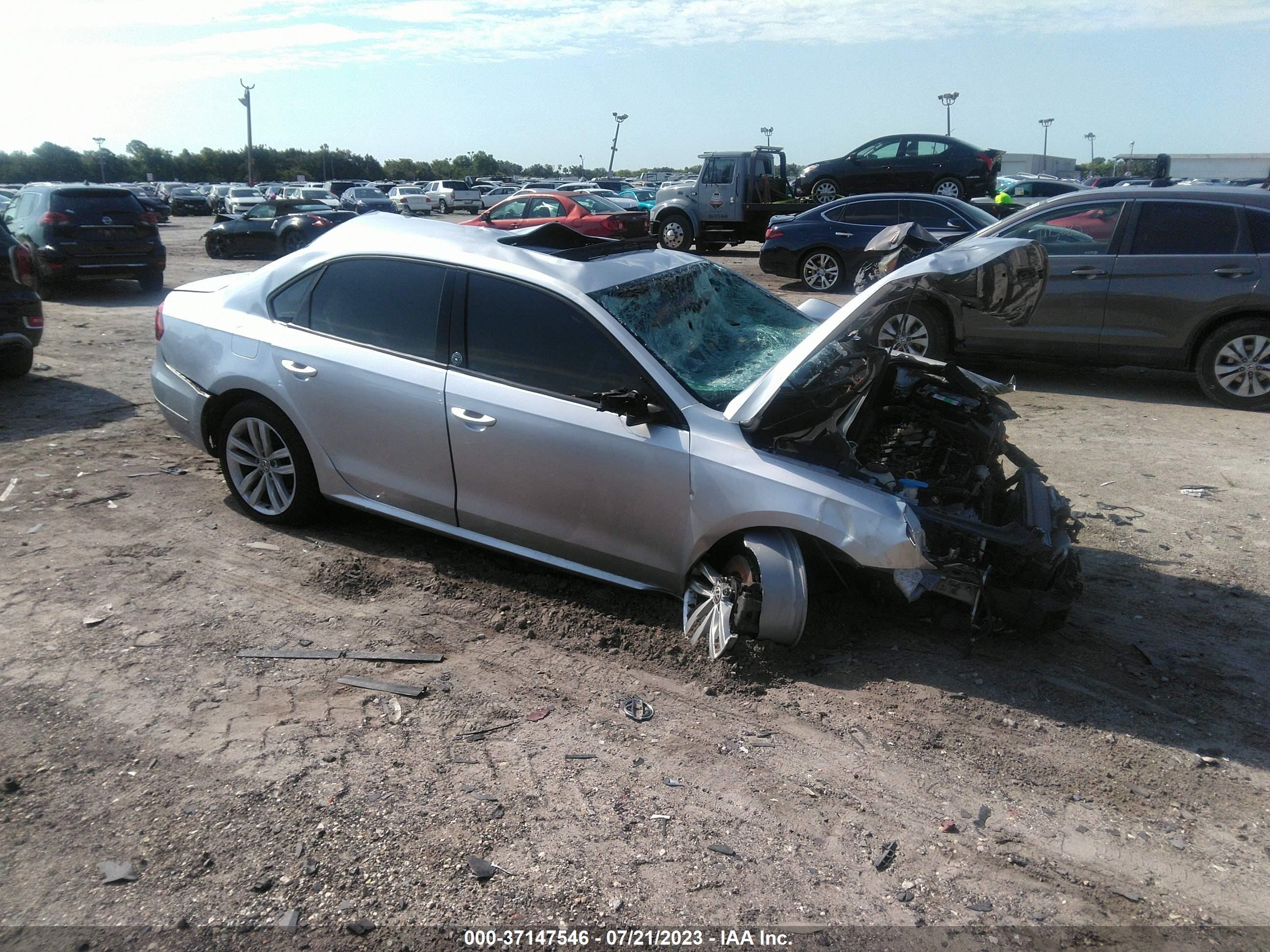 VOLKSWAGEN PASSAT 2019 1vwla7a35kc002837