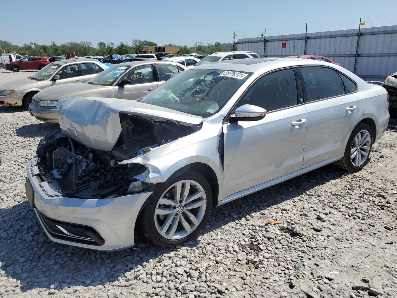 VOLKSWAGEN PASSAT 2019 1vwla7a38kc010754