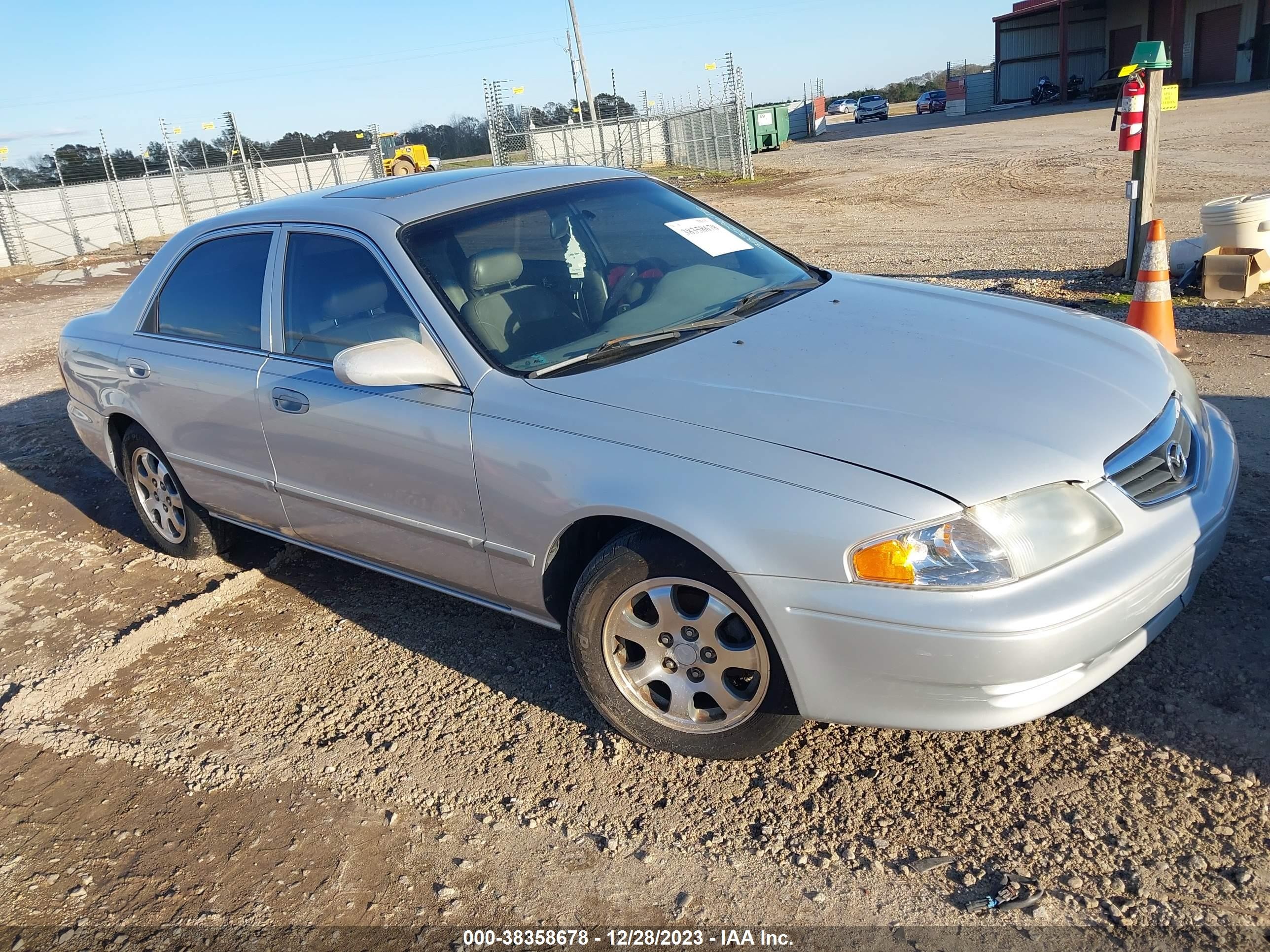 MAZDA 626 2001 1yvgf22c415241266