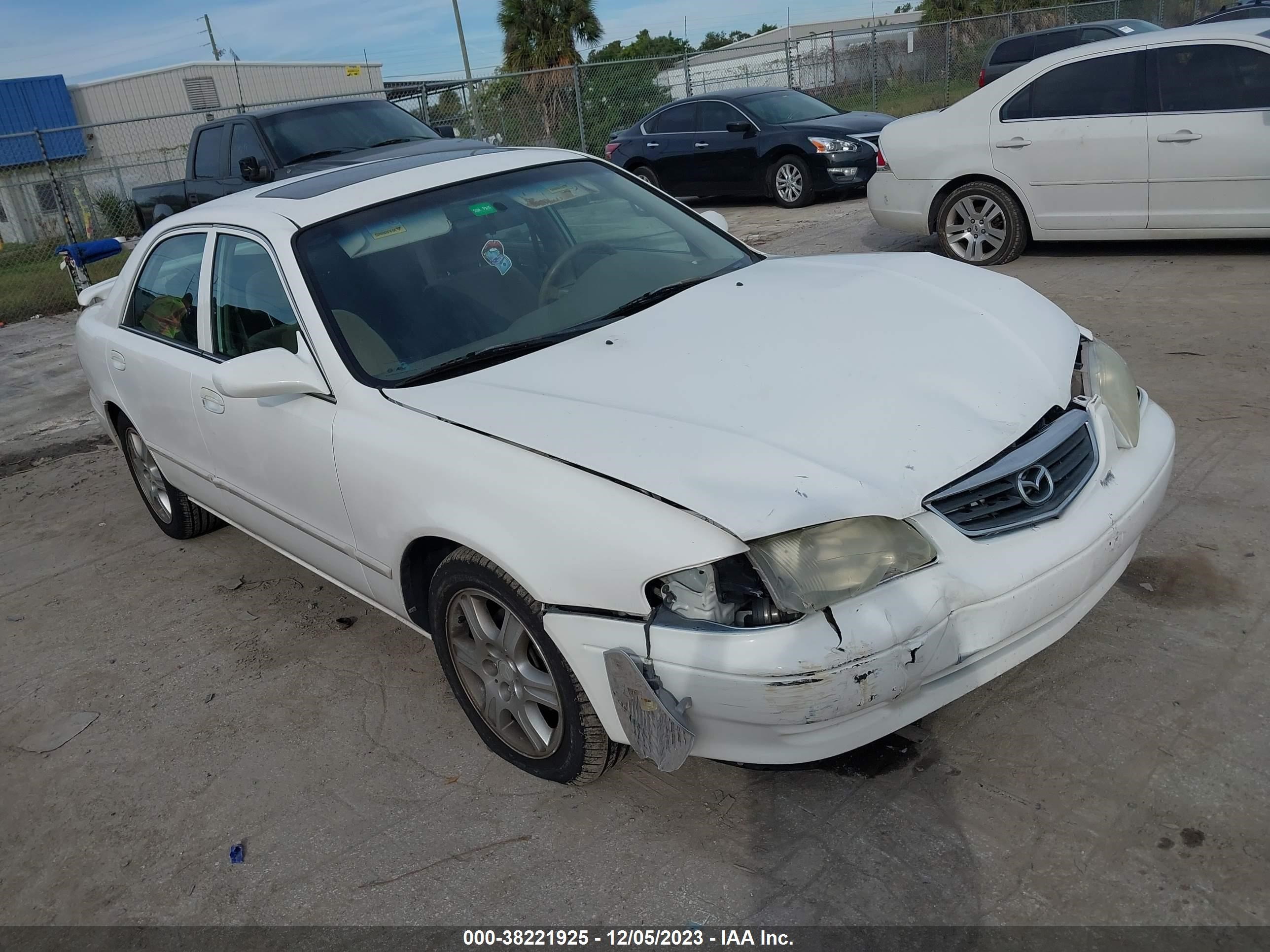 MAZDA 626 2001 1yvgf22d815242266