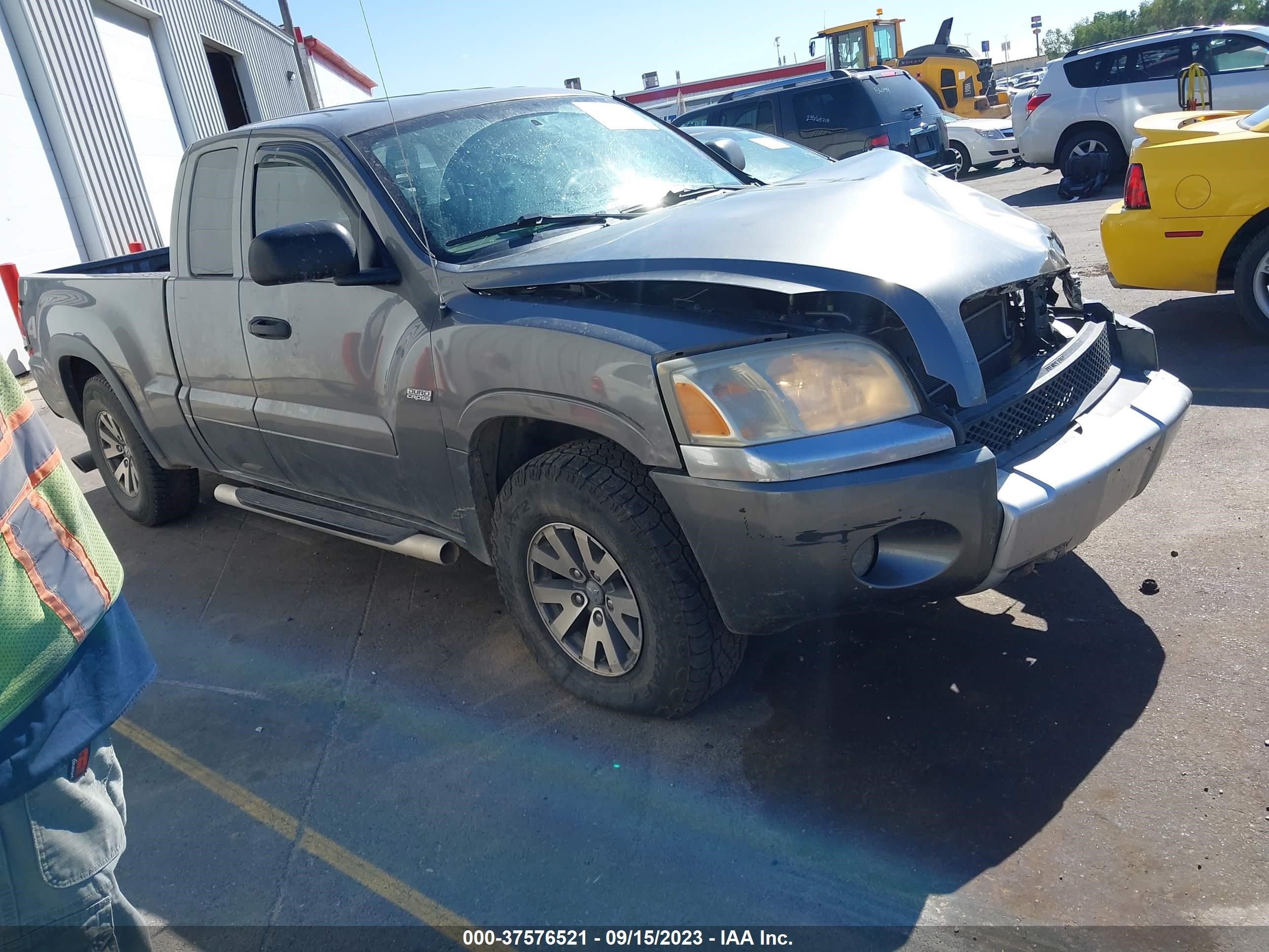 MITSUBISHI RAIDER 2006 1z7ht32n16s547820