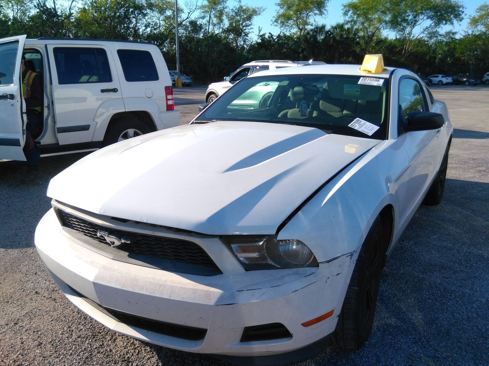 FORD MUSTANG V6 CPE 2011 1zvbp8am4b5116602