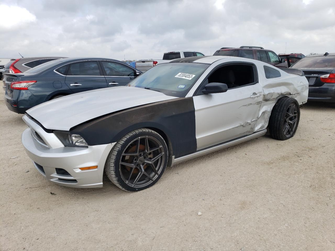 FORD MUSTANG 2013 1zvbp8am4d5269256