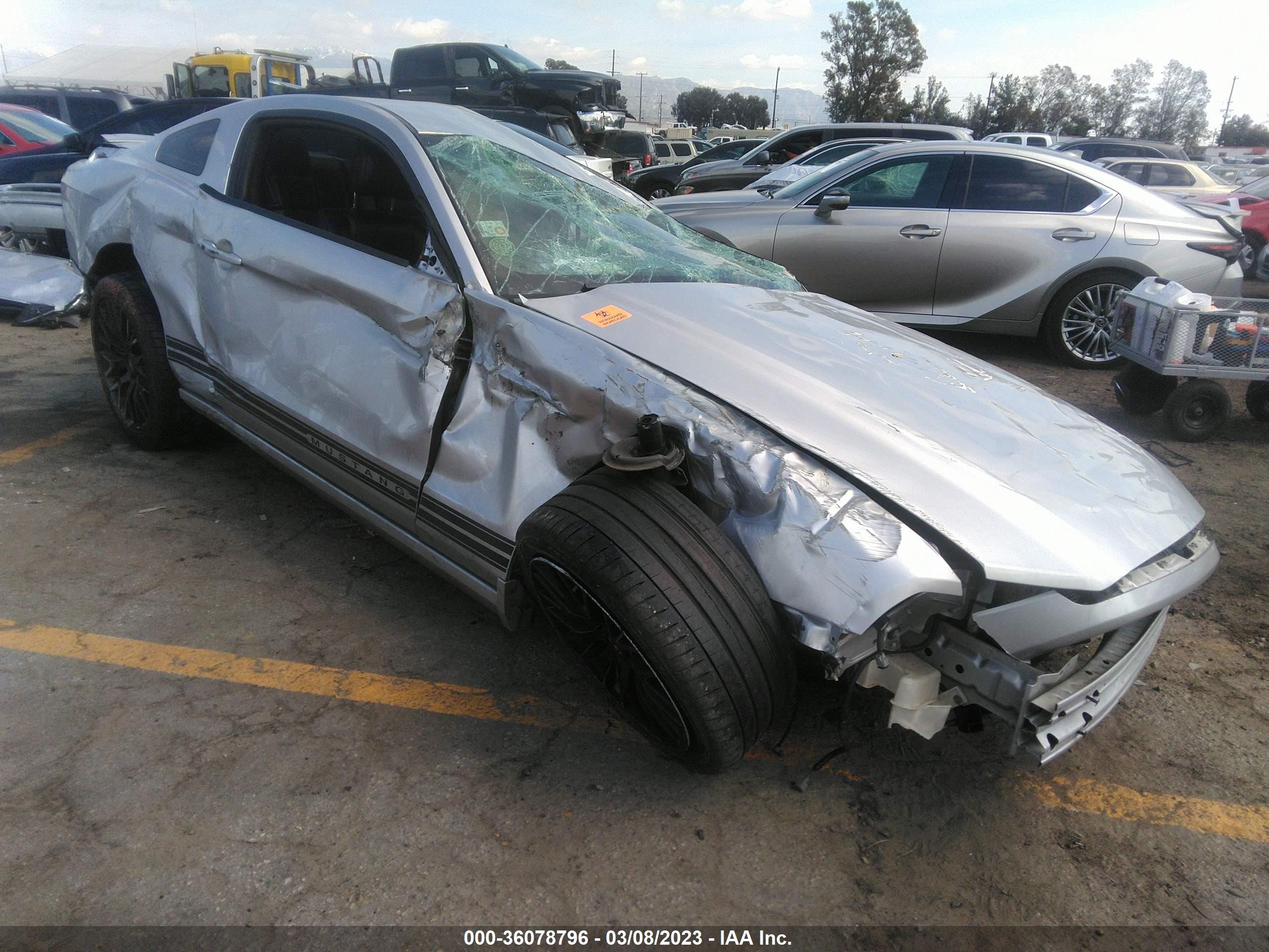 FORD MUSTANG 2014 1zvbp8am4e5245444