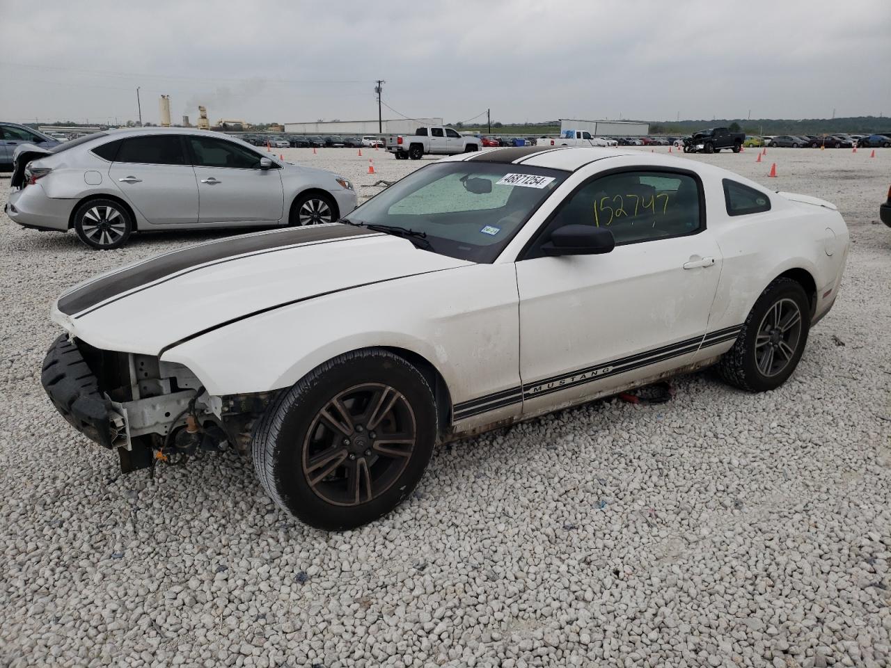 FORD MUSTANG 2011 1zvbp8am6b5120702