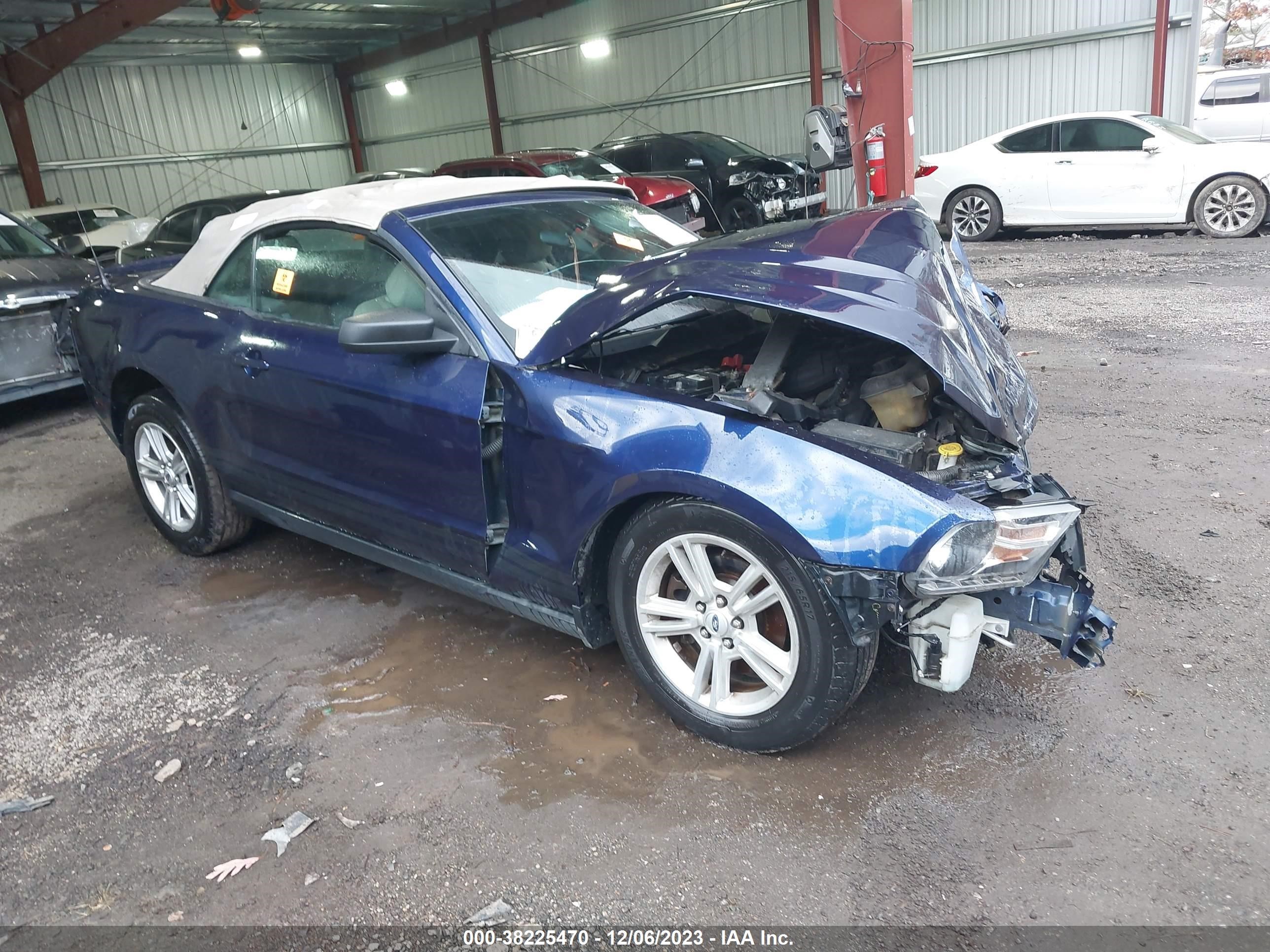 FORD MUSTANG 2012 1zvbp8em9c5263980