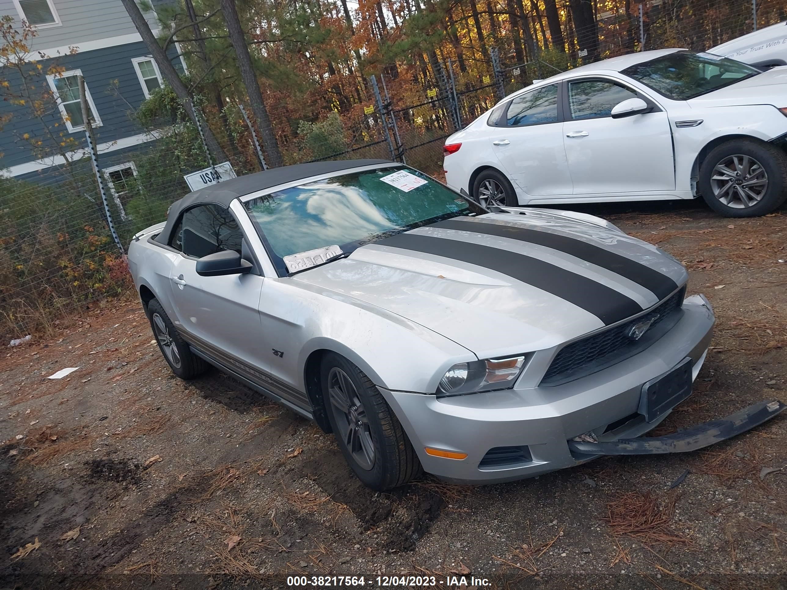 FORD MUSTANG 2011 1zvbp8emxb5111074