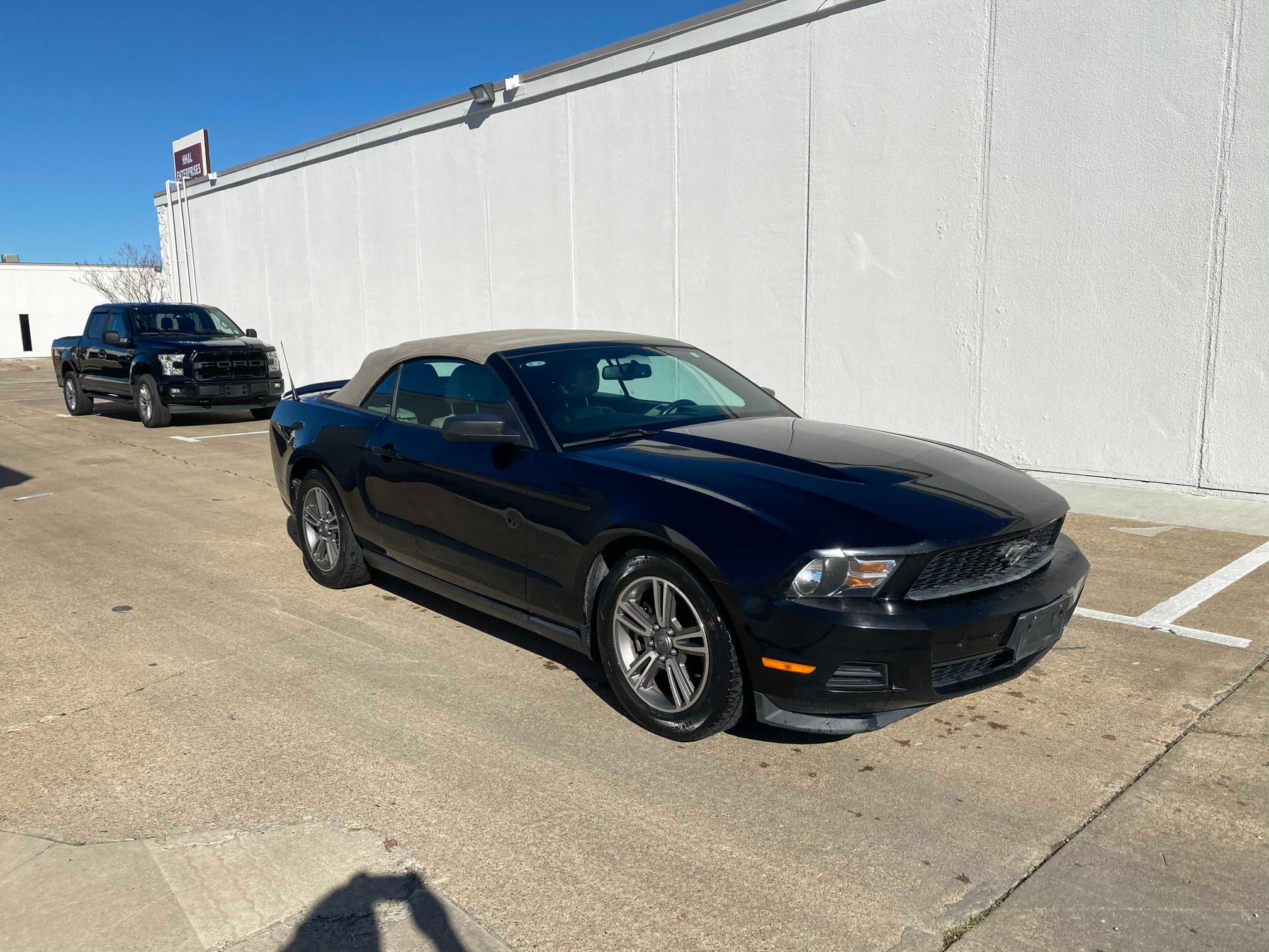 FORD MUSTANG 2011 1zvbp8emxb5126433