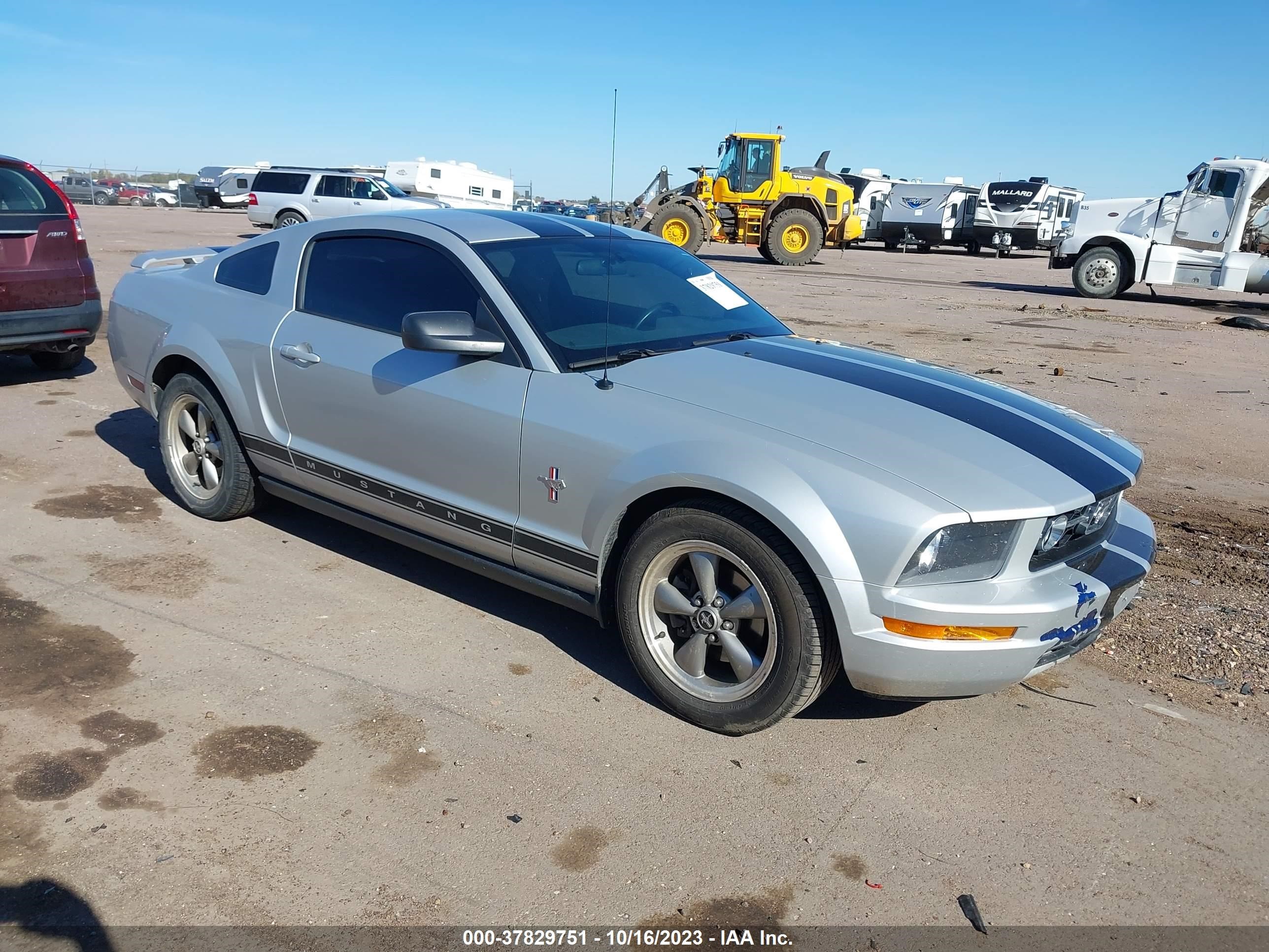 FORD MUSTANG 2006 1zvft80n065131630