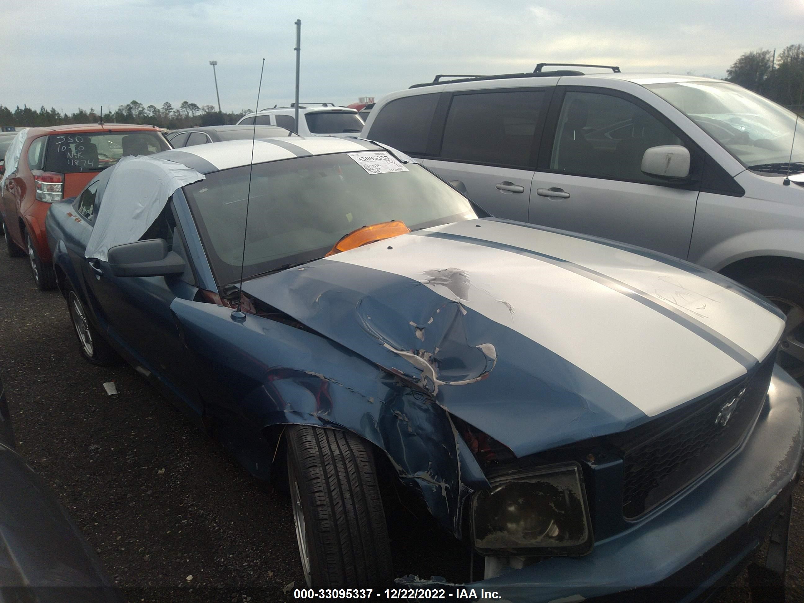 FORD MUSTANG 2007 1zvft80n075269525