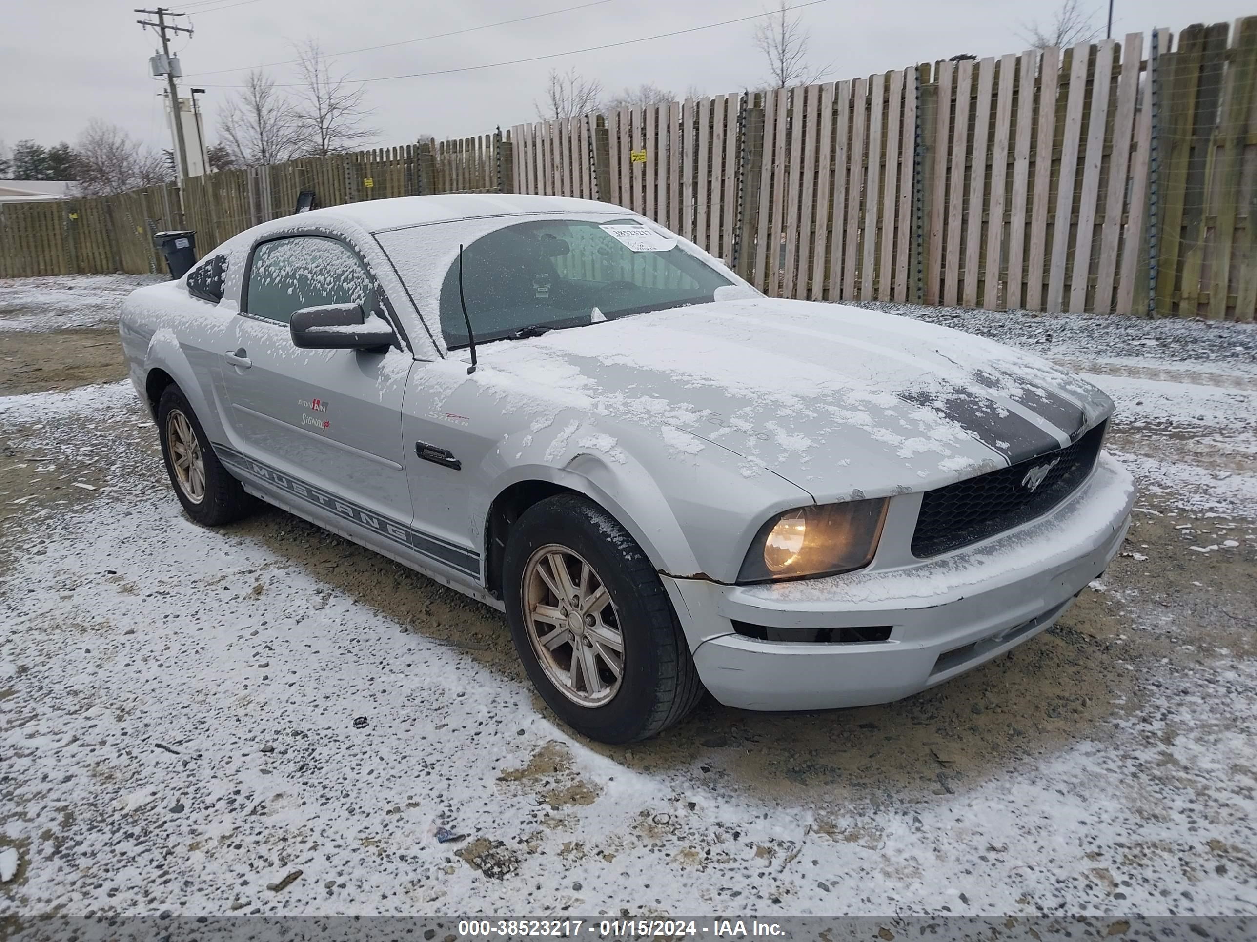 FORD MUSTANG 2007 1zvft80n475280785