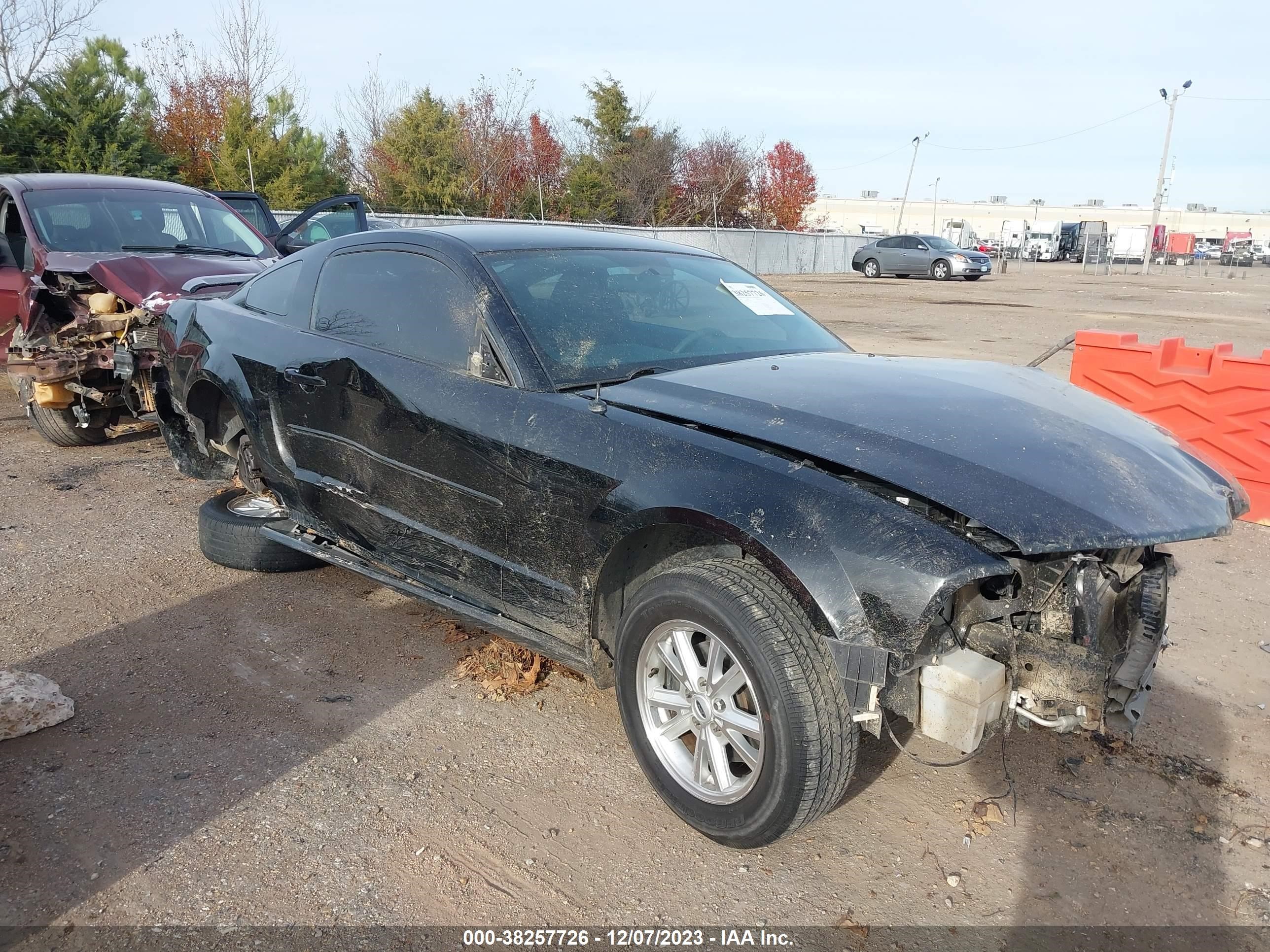 FORD MUSTANG 2007 1zvft80n675262627