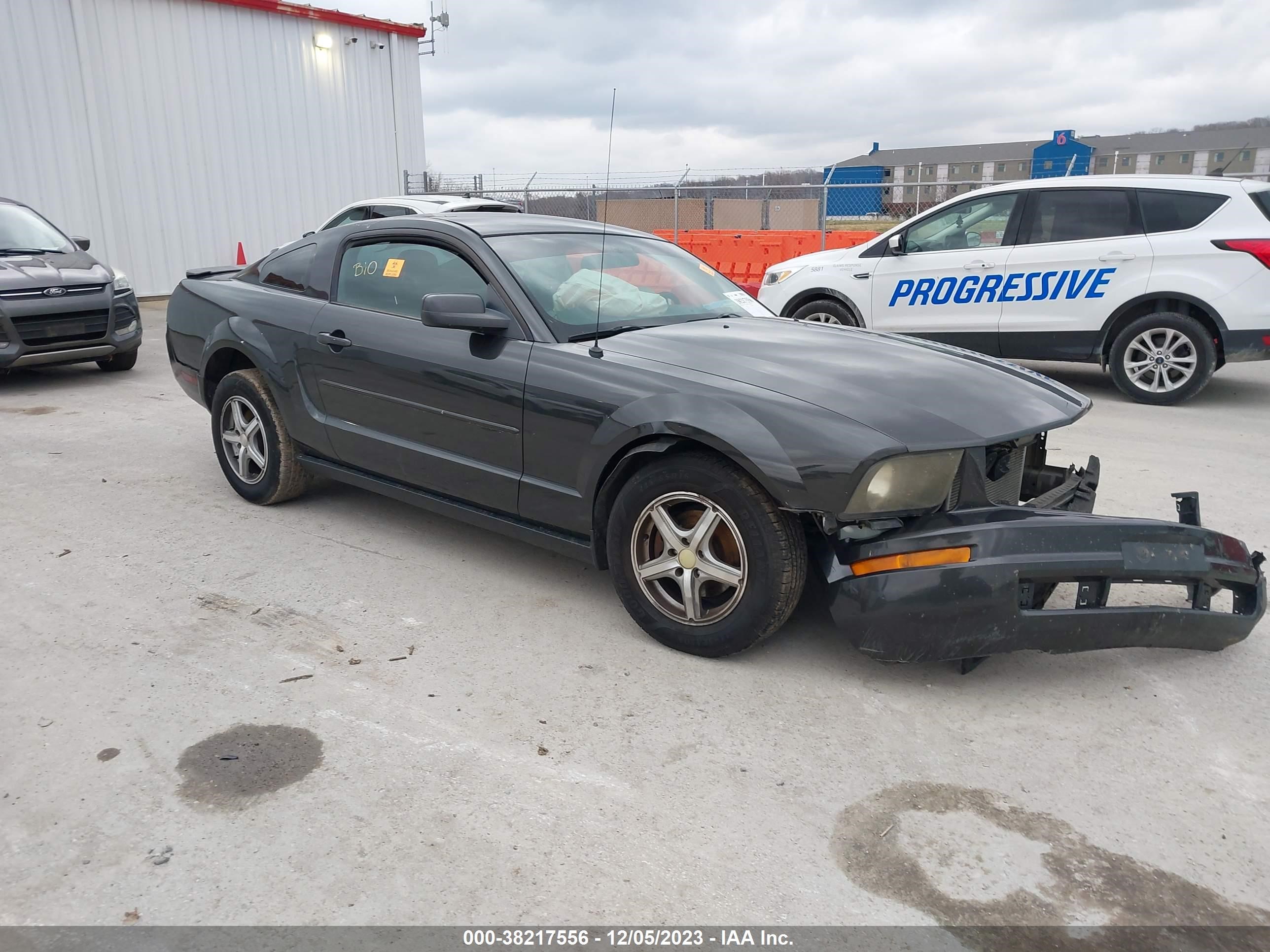 FORD MUSTANG 2007 1zvft80n775318431