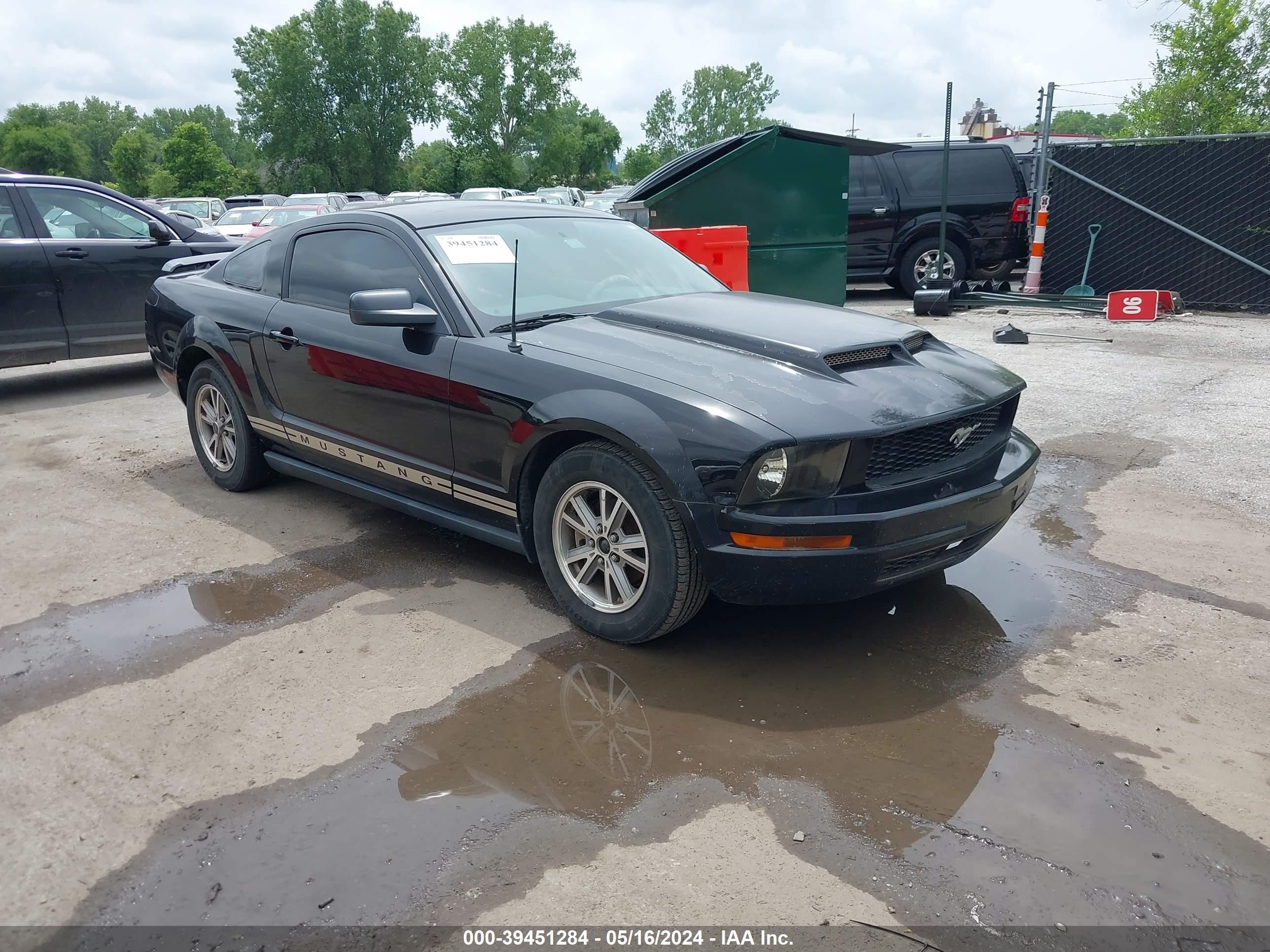 FORD MUSTANG 2005 1zvft80n855211255