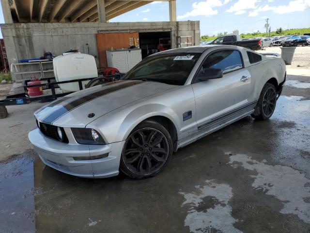 FORD MUSTANG GT 2005 1zvft82h255236224