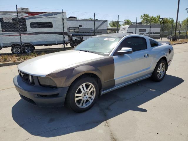 FORD MUSTANG GT 2005 1zvft82h255241939