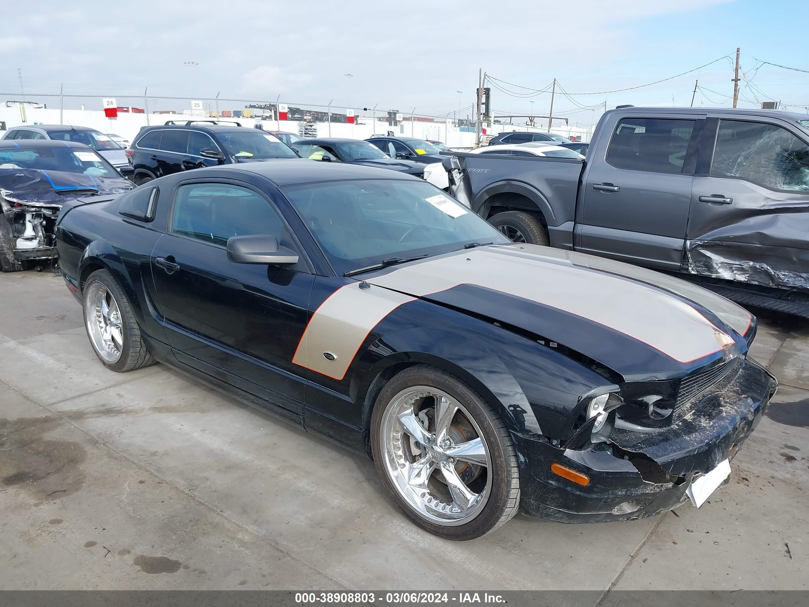 FORD MUSTANG 2007 1zvft82h275207356