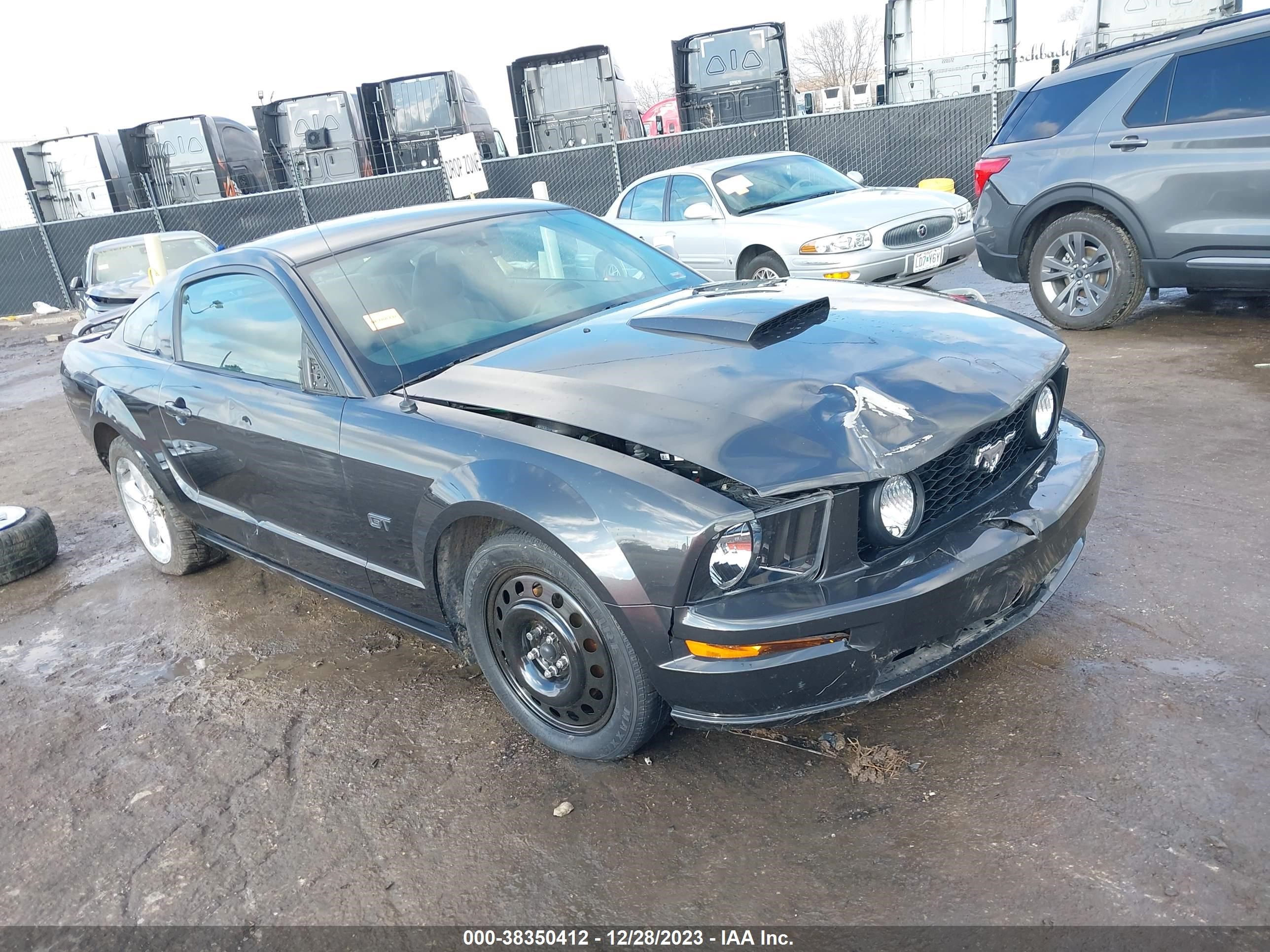 FORD MUSTANG 2007 1zvft82h675299779