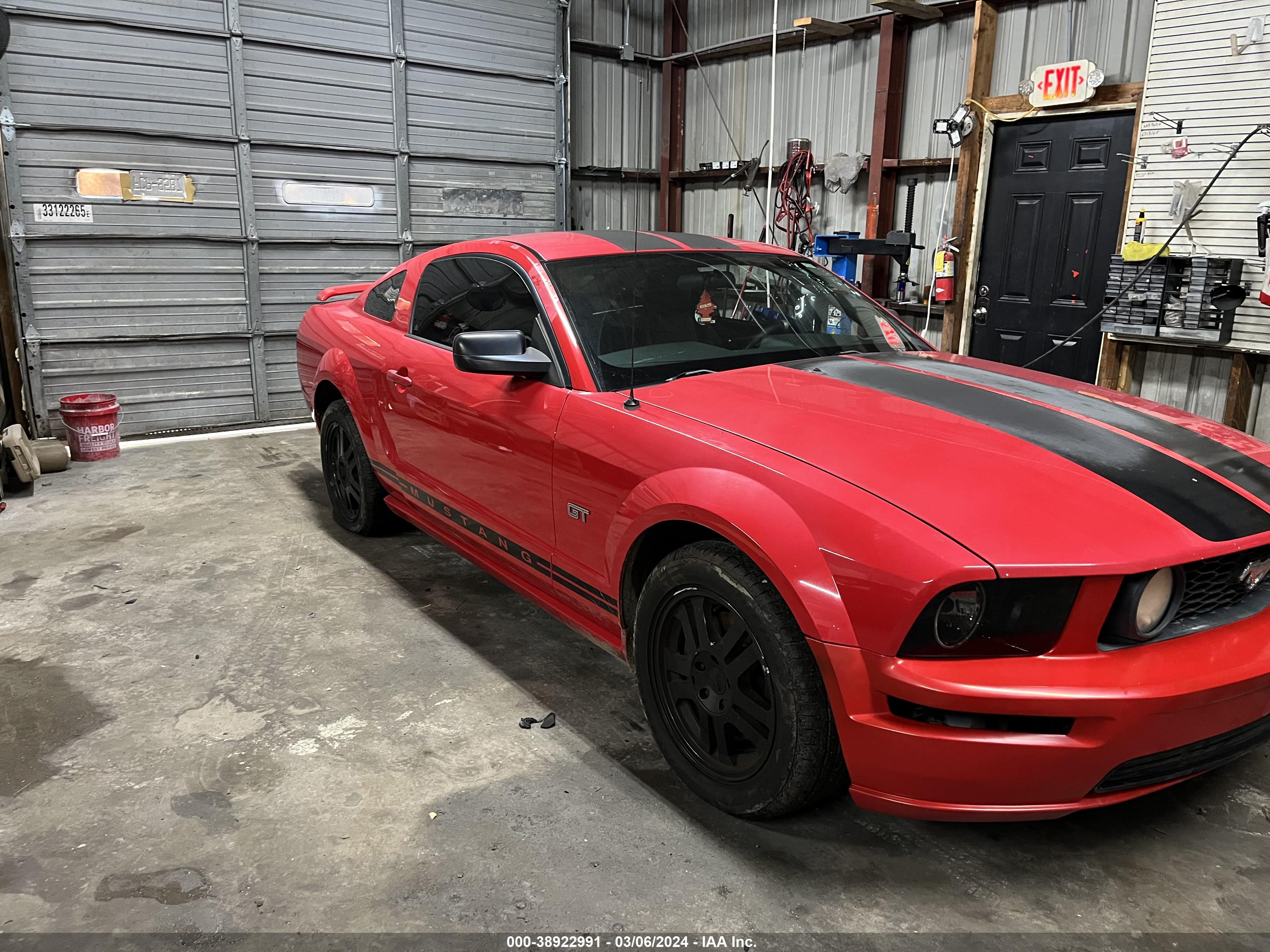 FORD MUSTANG 2006 1zvft82h765228704