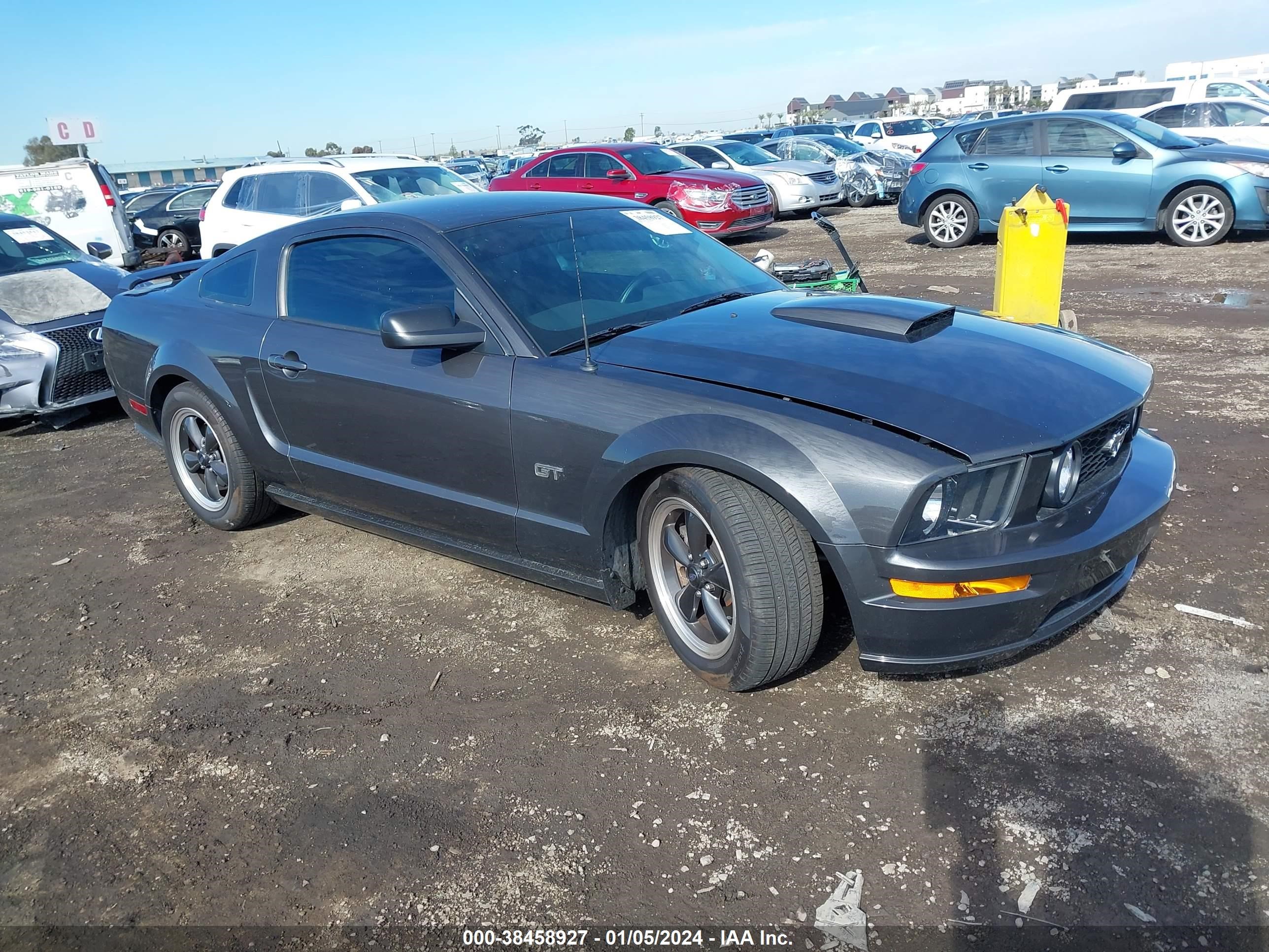 FORD MUSTANG 2007 1zvft82hx75256093