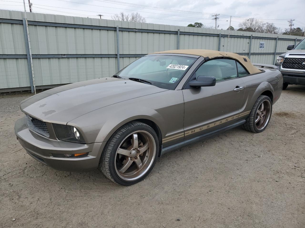 FORD MUSTANG 2005 1zvft84n055208814