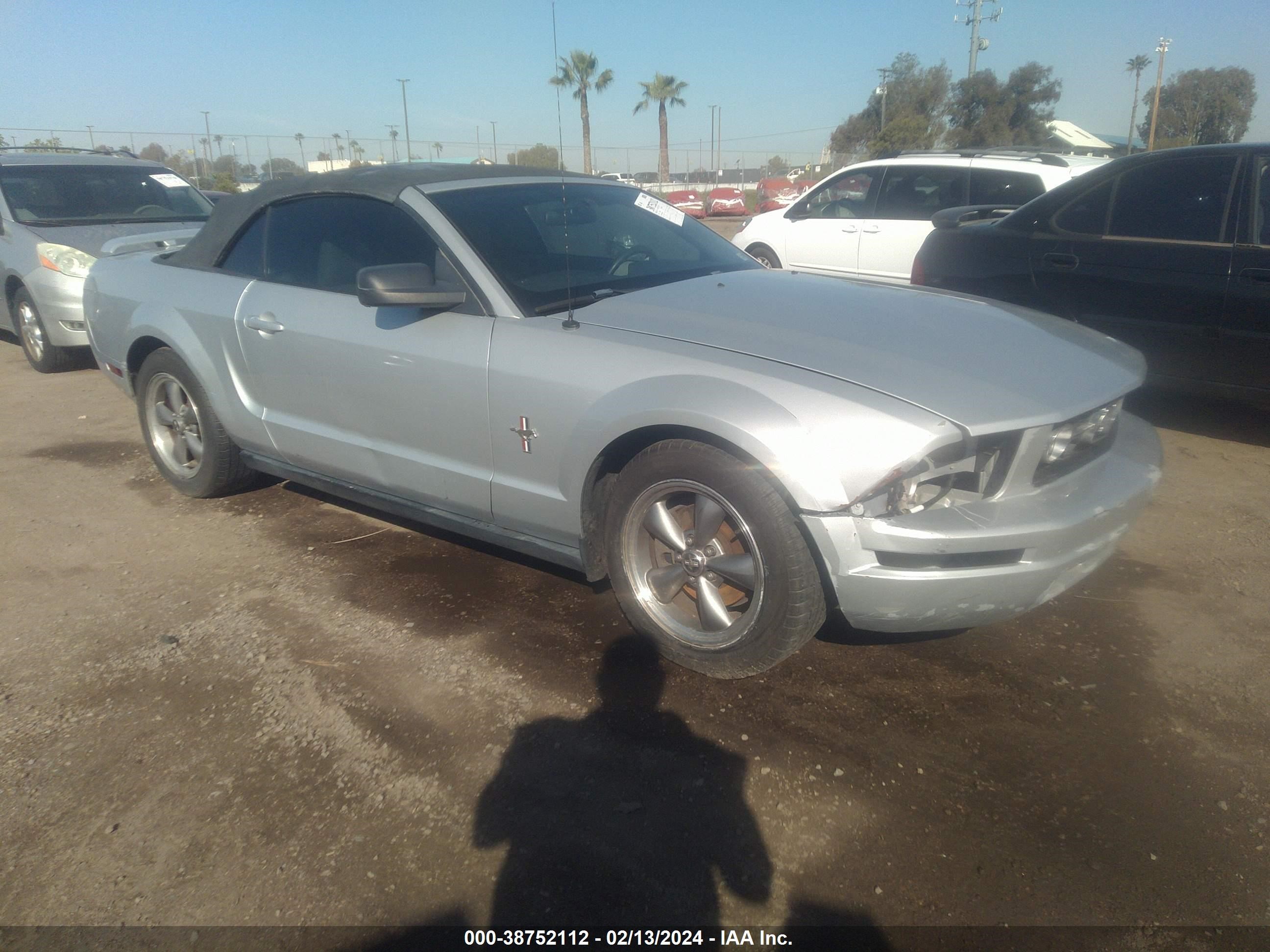 FORD MUSTANG 2006 1zvft84n065110531