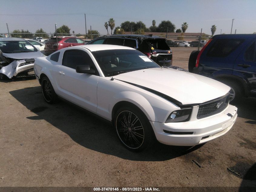 FORD MUSTANG 2008 1zvht80n385140785