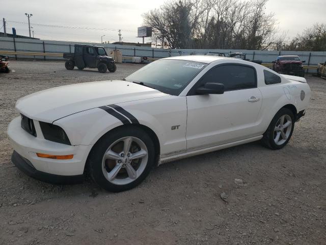 FORD MUSTANG 2008 1zvht82h585132419