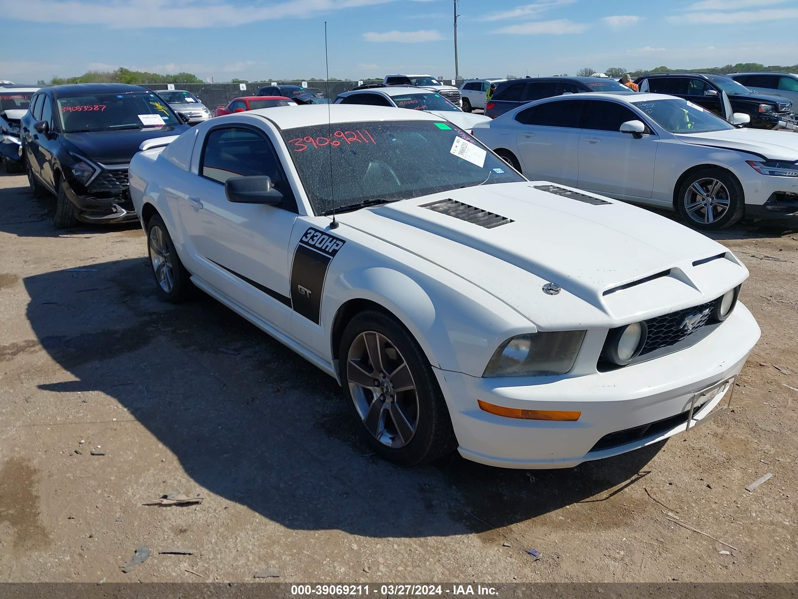 FORD MUSTANG 2008 1zvht82h585167977