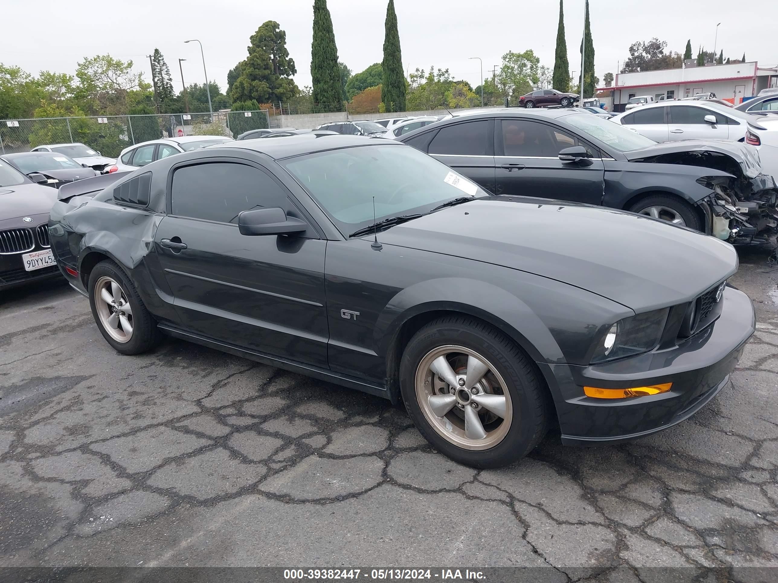 FORD MUSTANG 2007 1zvht82h775328229