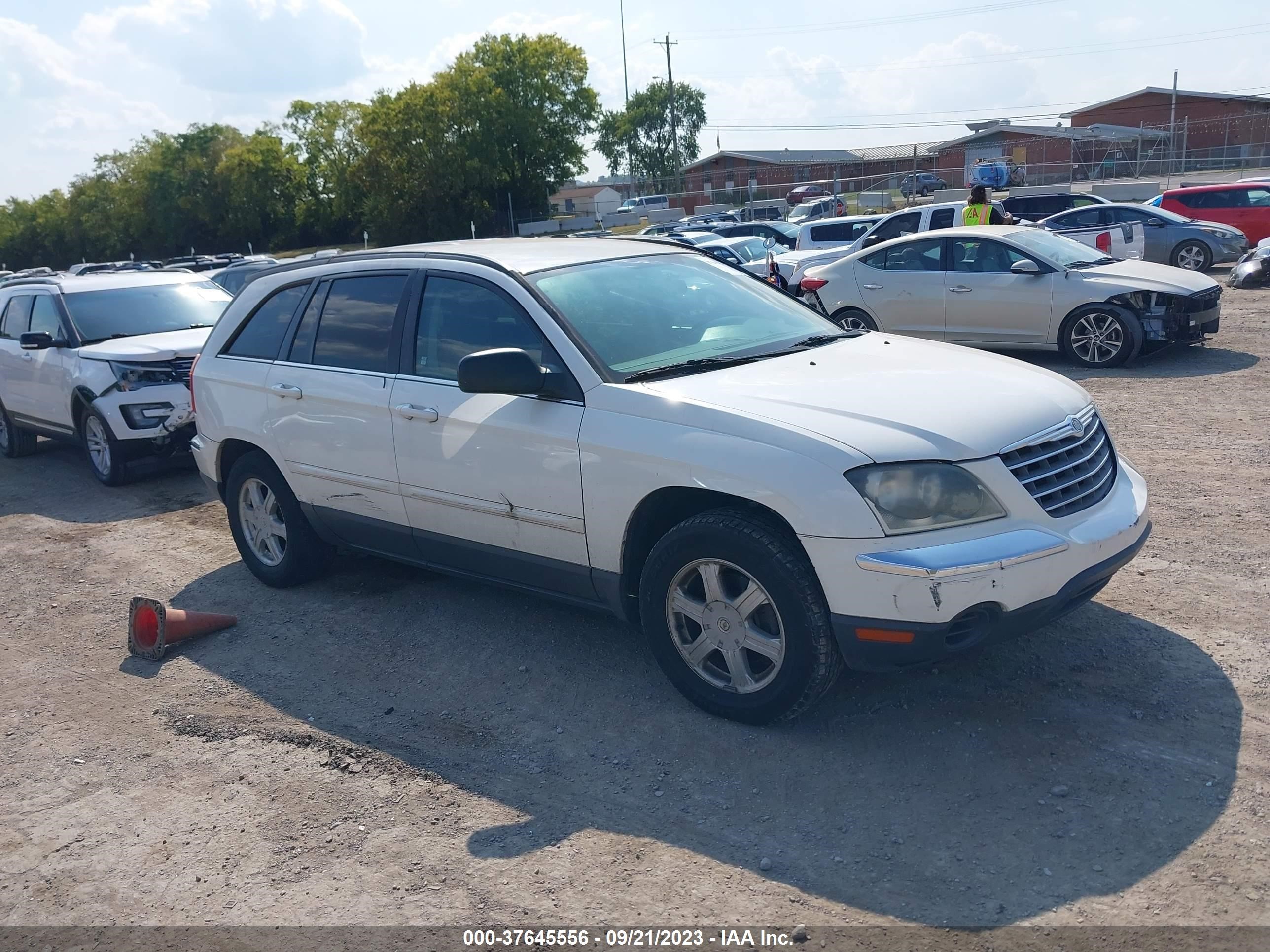 CHRYSLER PACIFICA 2006 2a4gm68486r814189