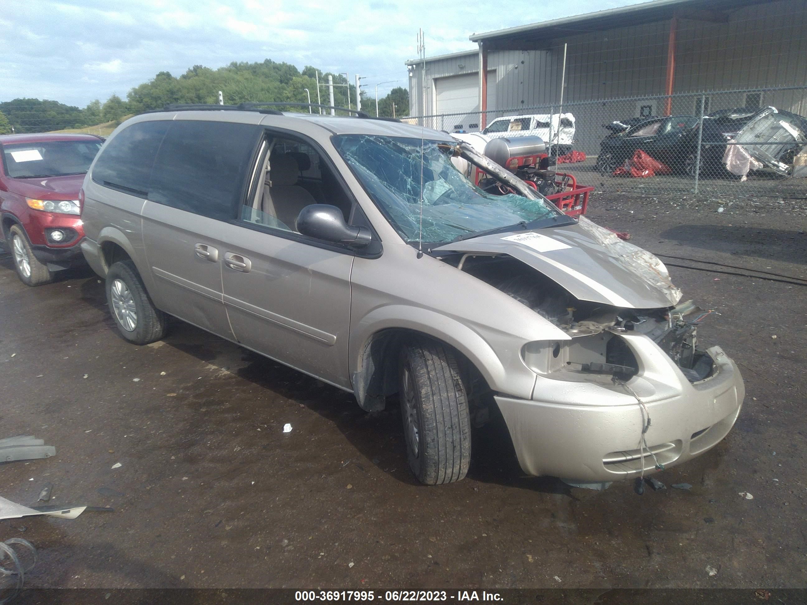 CHRYSLER TOWN & COUNTRY 2006 2a4gp44r26r812774