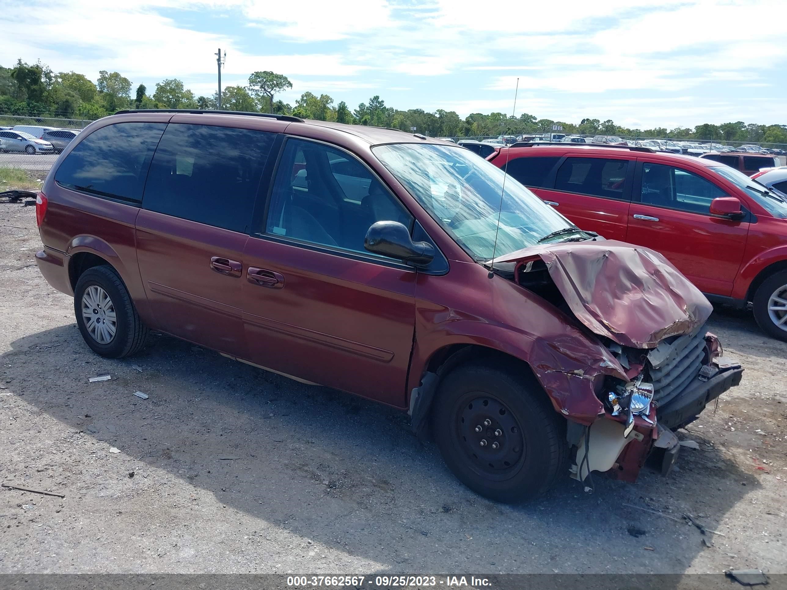 CHRYSLER TOWN & COUNTRY 2007 2a4gp44r27r242776