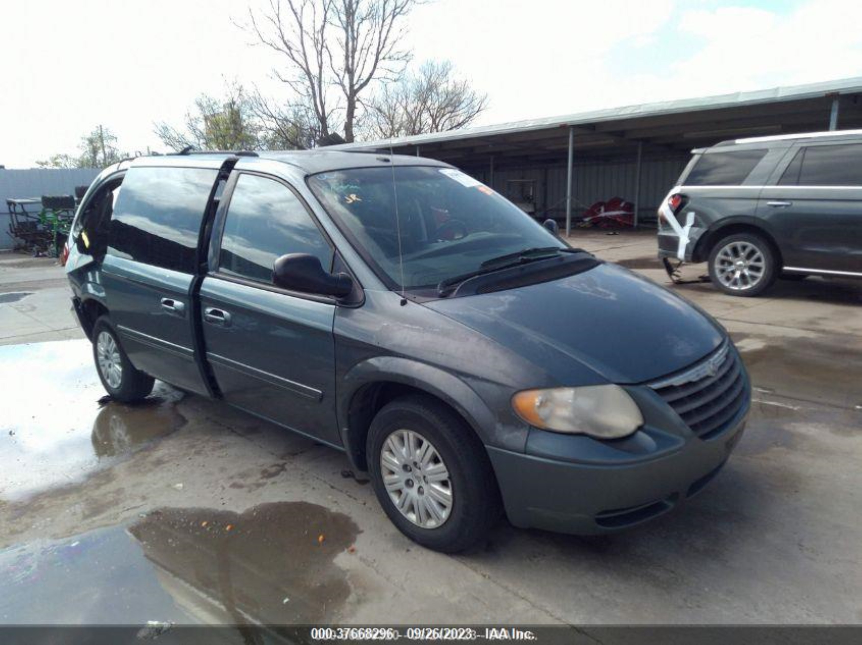 CHRYSLER TOWN & COUNTRY 2007 2a4gp44r37r351747