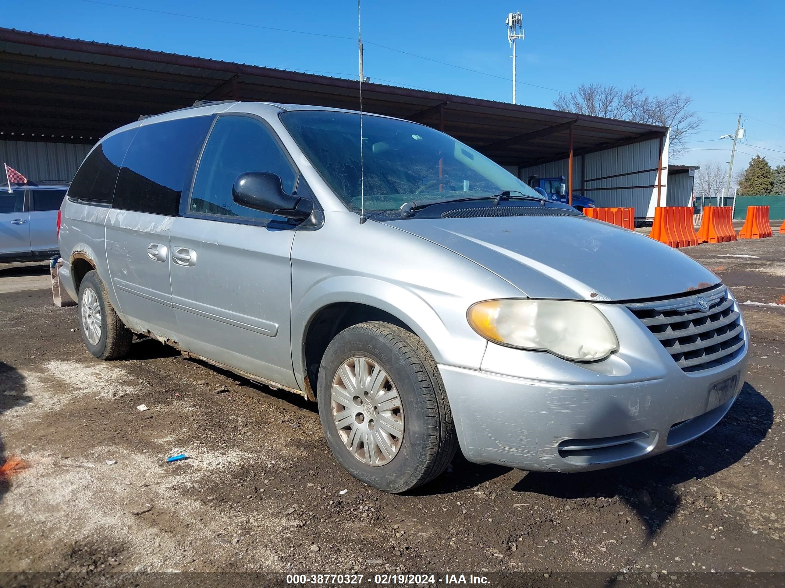 CHRYSLER TOWN & COUNTRY 2006 2a4gp44r46r805714