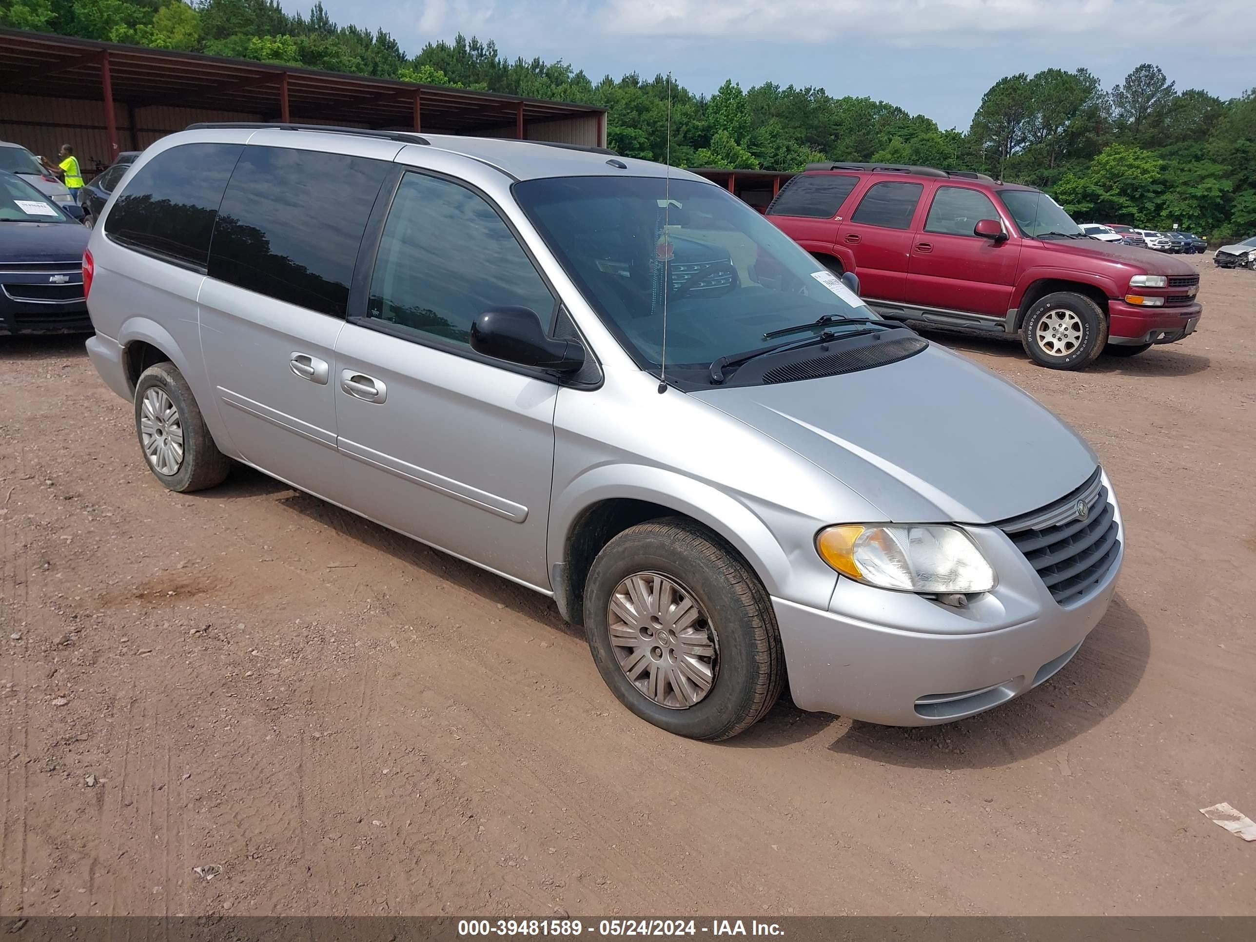 CHRYSLER TOWN & COUNTRY 2006 2a4gp44r56r880664