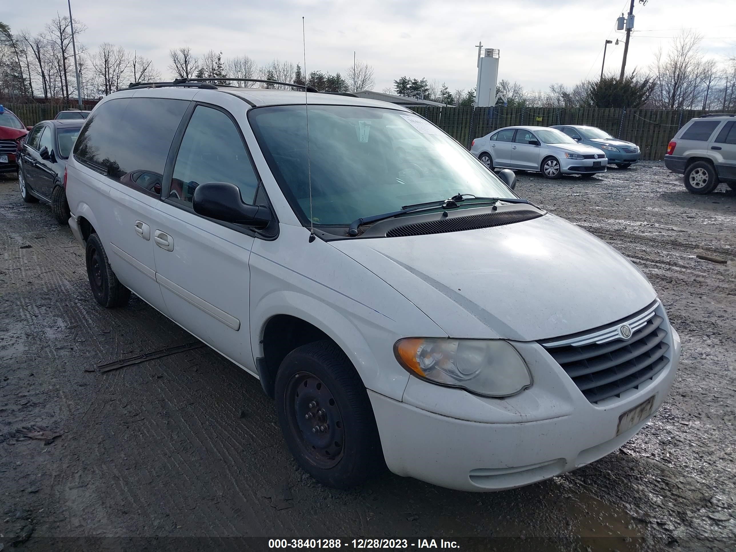 CHRYSLER TOWN & COUNTRY 2006 2a4gp44r66r722186