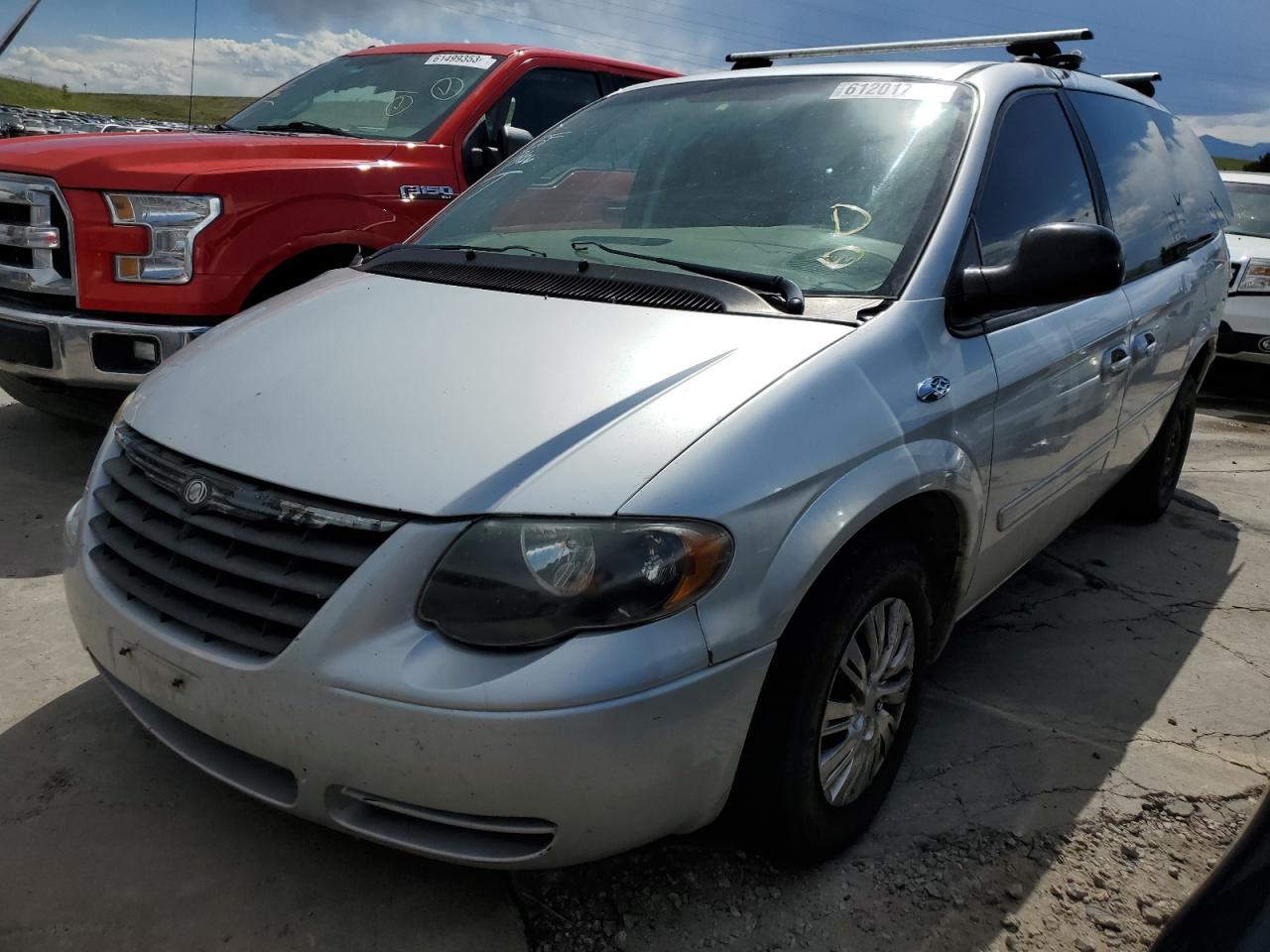 CHRYSLER TOWN & COUNTRY 2006 2a4gp44r86r905833