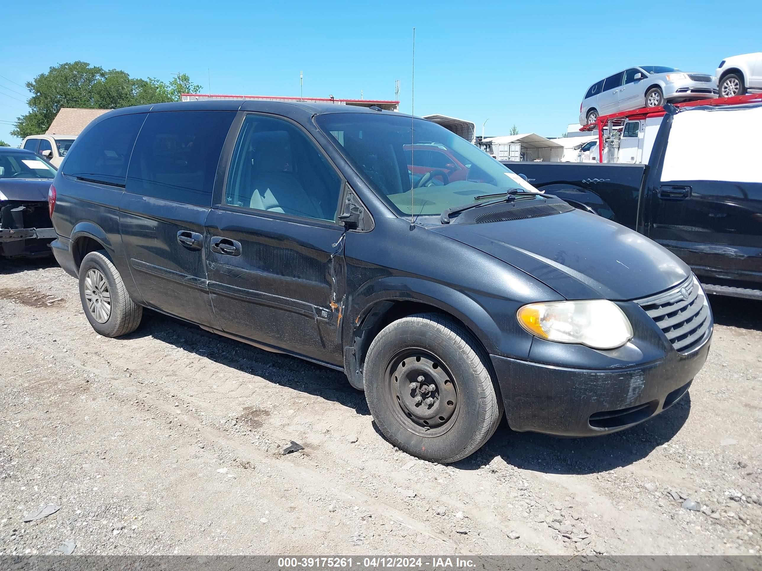 CHRYSLER TOWN & COUNTRY 2006 2a4gp44rx6r647668