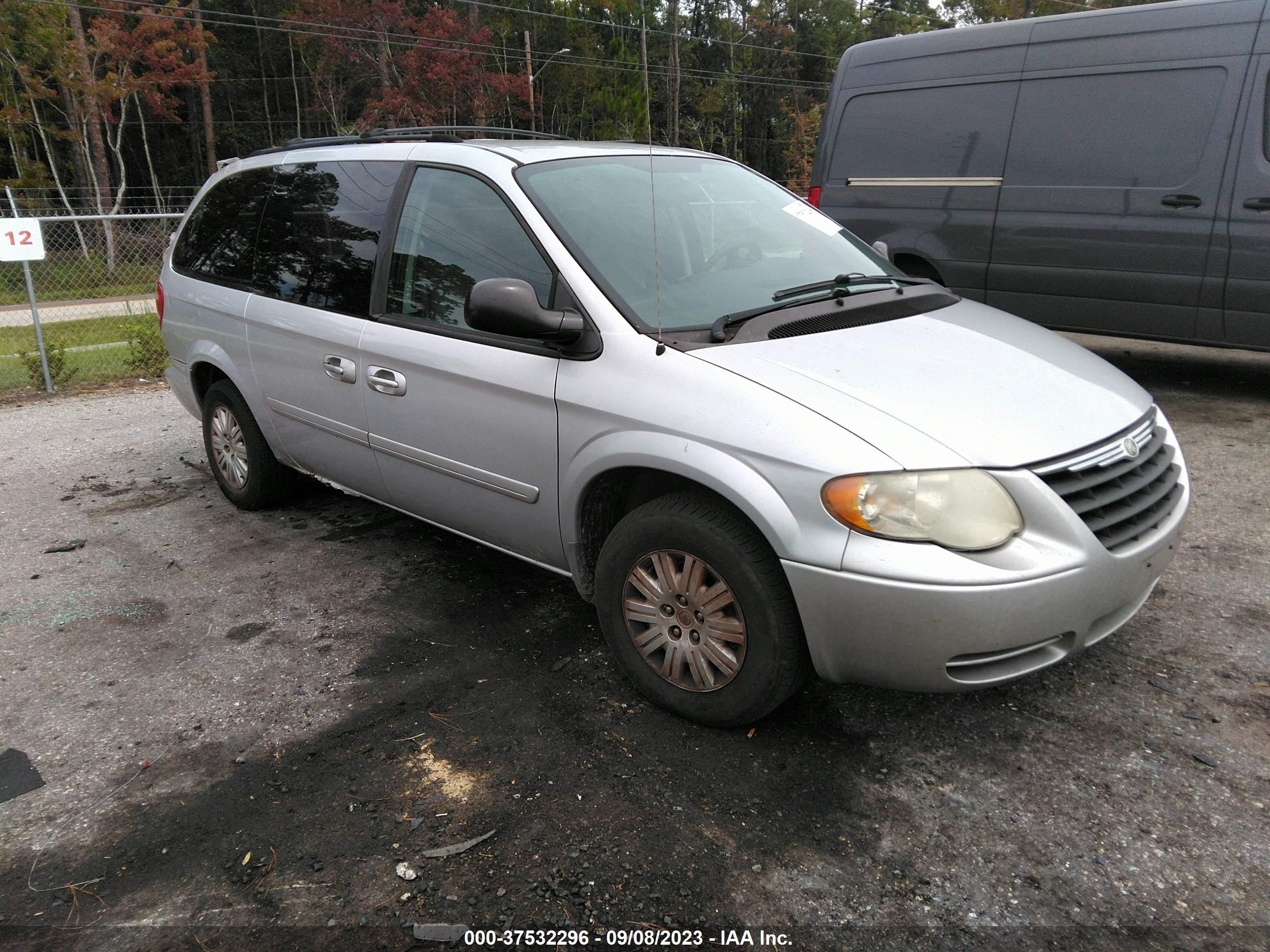 CHRYSLER TOWN & COUNTRY 2007 2a4gp44rx7r100174