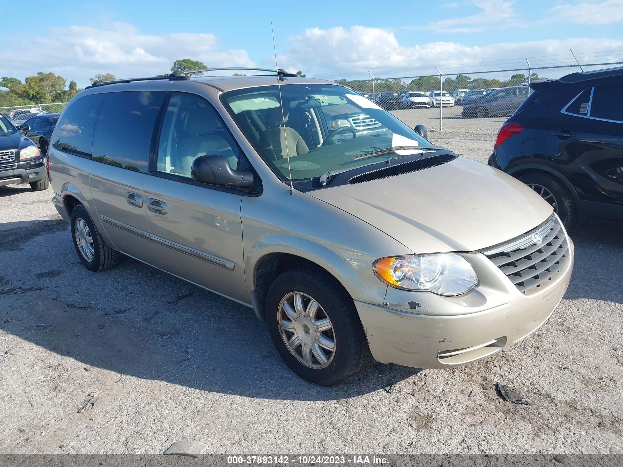 CHRYSLER TOWN & COUNTRY 2006 2a4gp54l16r661251