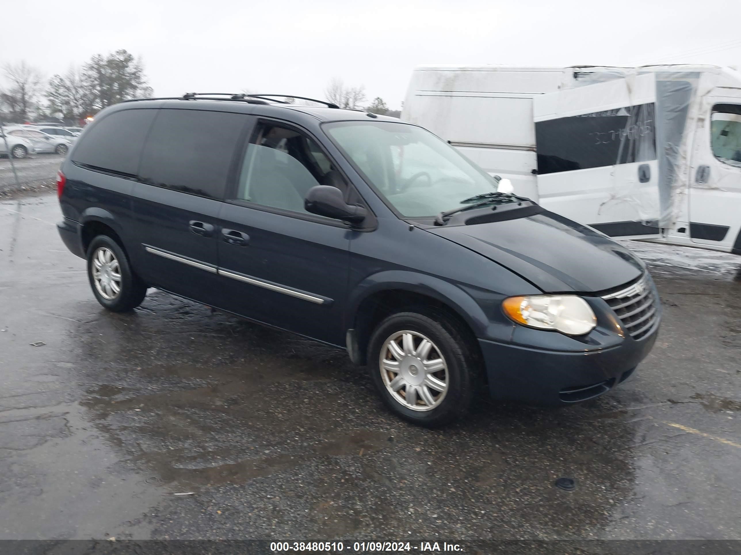 CHRYSLER TOWN & COUNTRY 2007 2a4gp54l17r207597