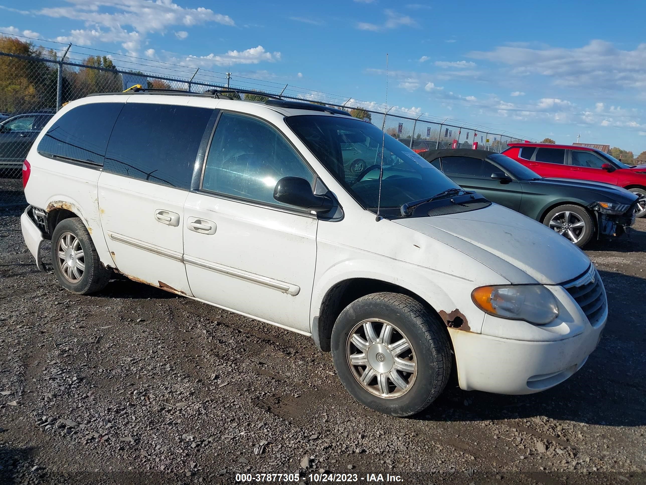 CHRYSLER TOWN & COUNTRY 2006 2a4gp54l36r887632