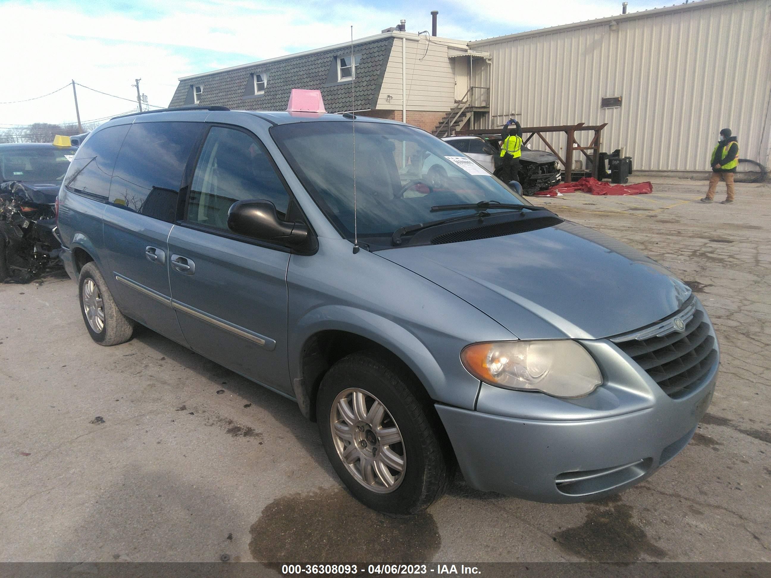 CHRYSLER TOWN & COUNTRY 2006 2a4gp54l46r767614