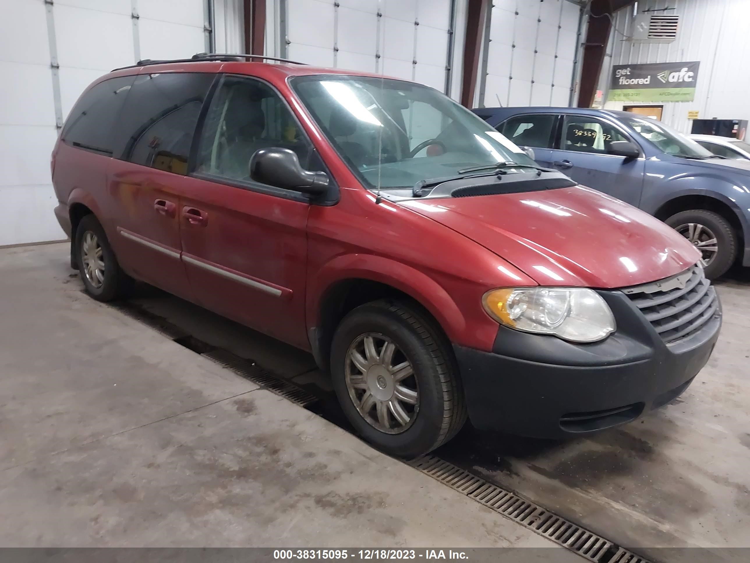 CHRYSLER TOWN & COUNTRY 2007 2a4gp54l47r135018