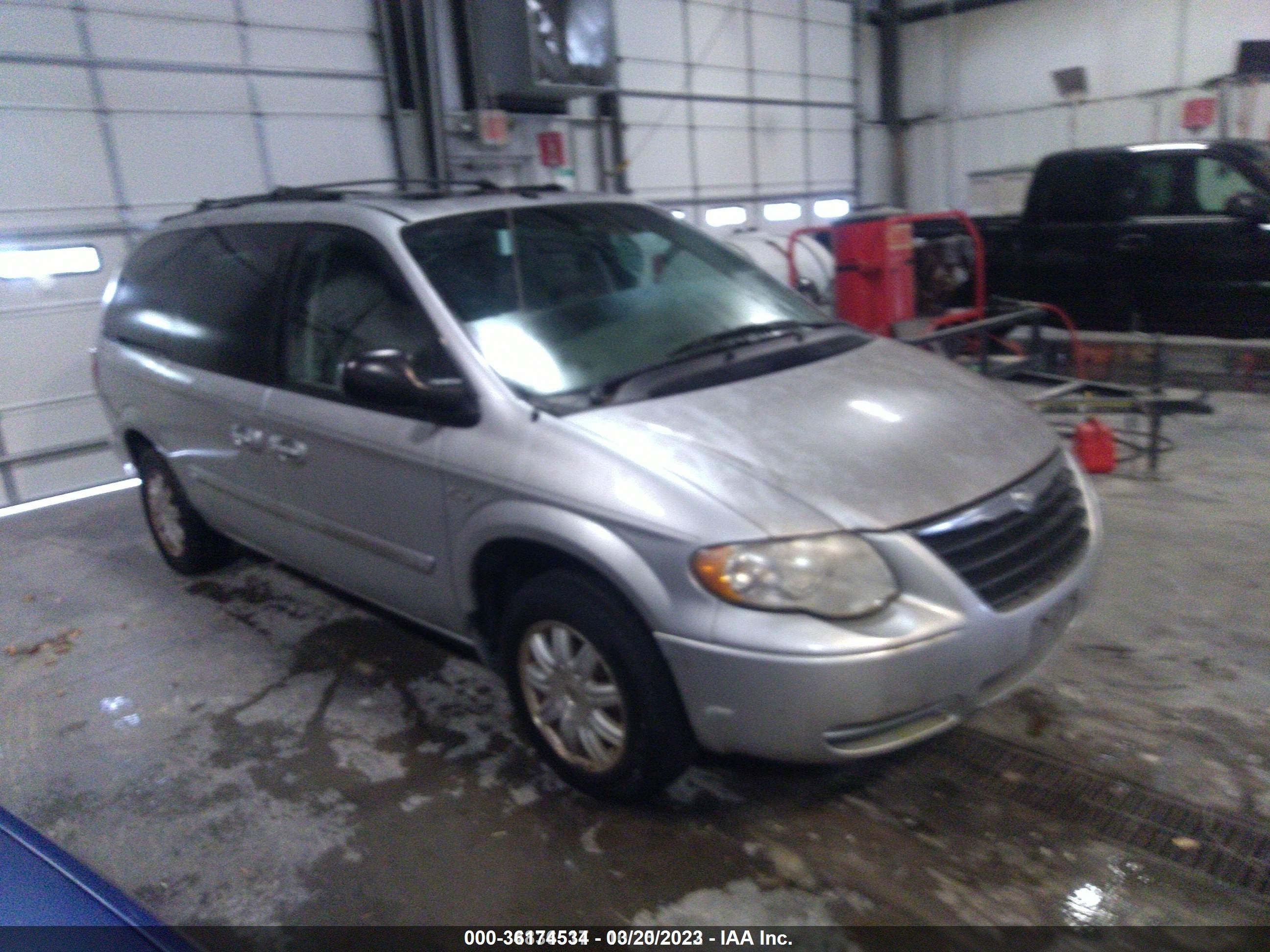 CHRYSLER TOWN & COUNTRY 2006 2a4gp54l56r688131