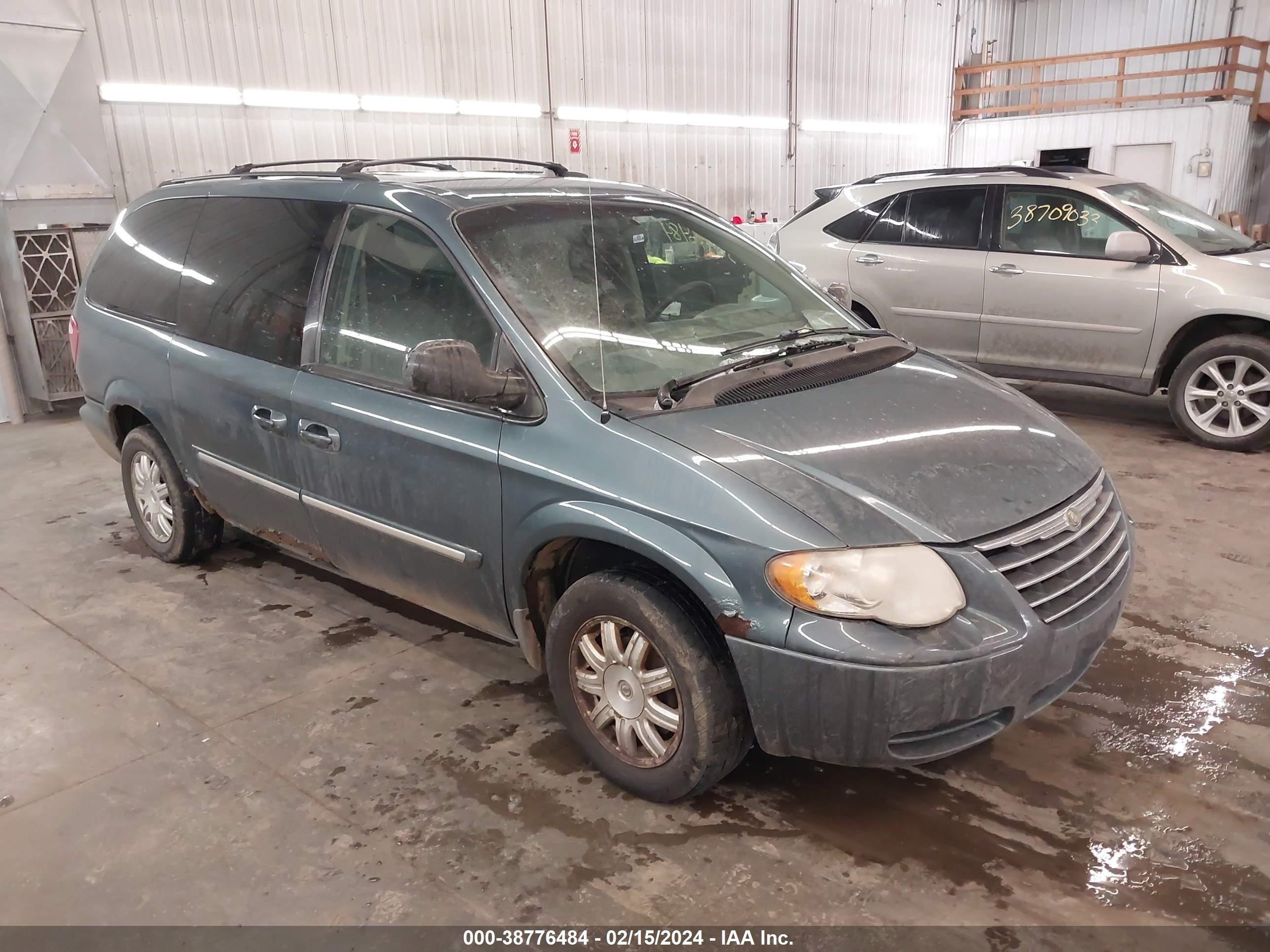 CHRYSLER TOWN & COUNTRY 2006 2a4gp54l56r858133