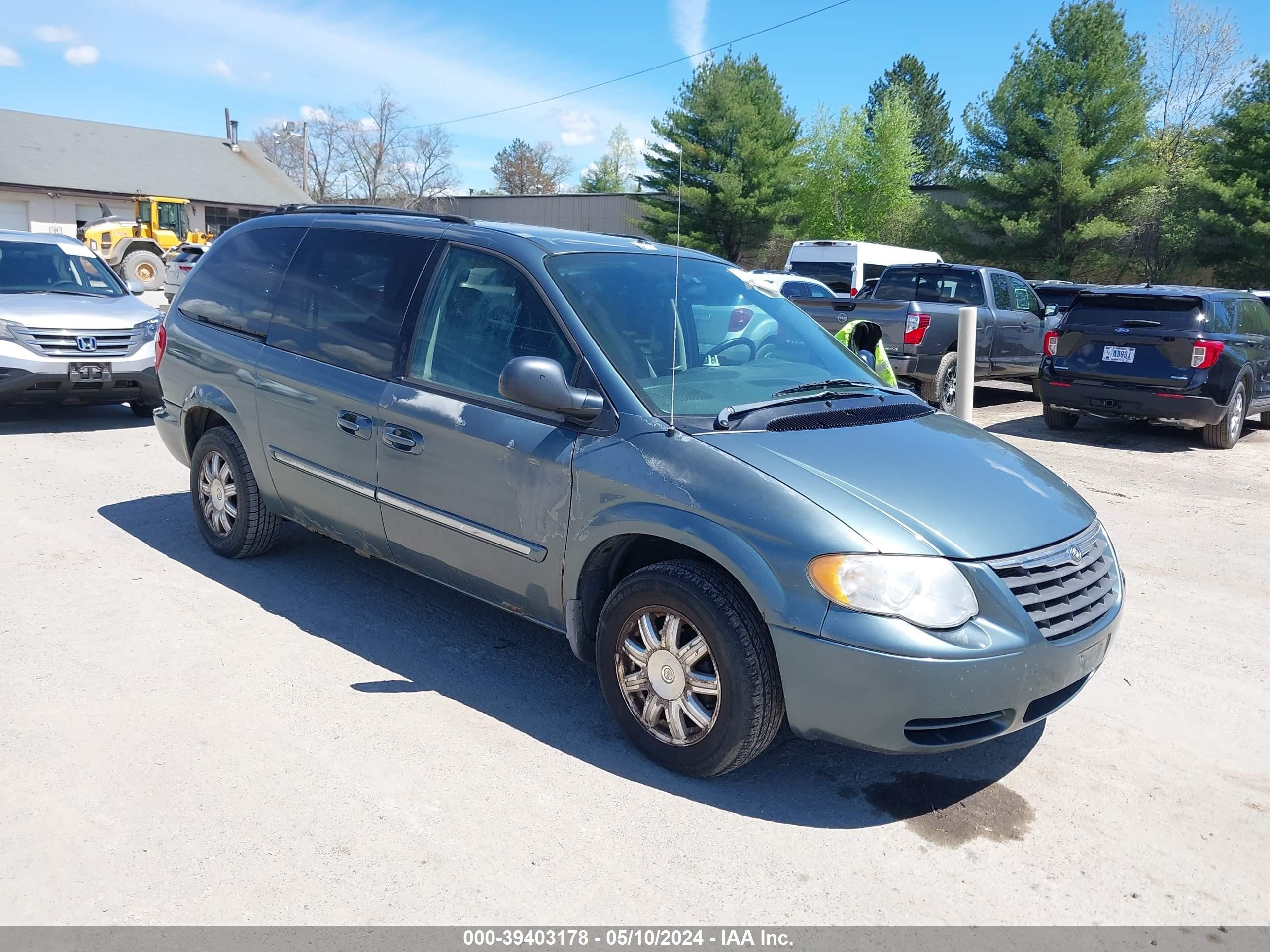 CHRYSLER TOWN & COUNTRY 2006 2a4gp54l66r805733