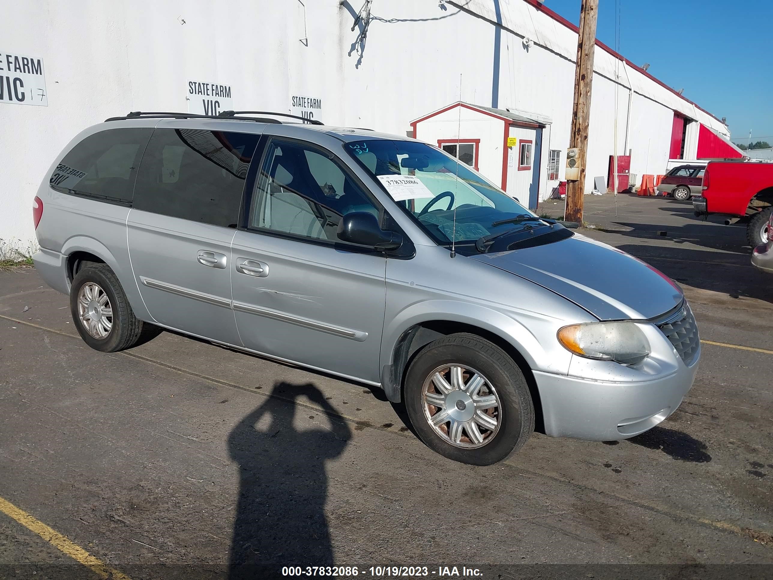 CHRYSLER TOWN & COUNTRY 2006 2a4gp54l66r859405