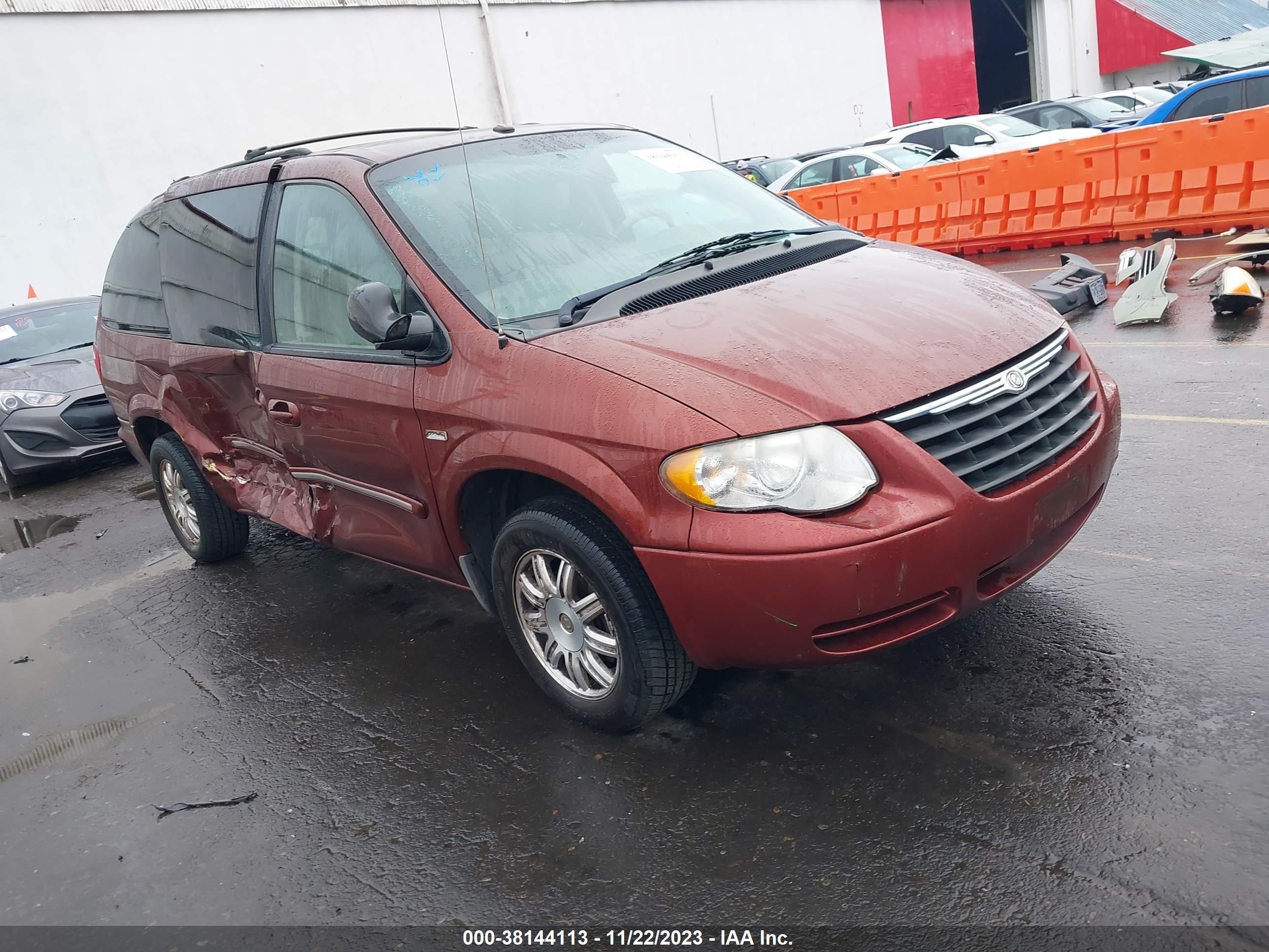 CHRYSLER TOWN & COUNTRY 2007 2a4gp54l67r182602